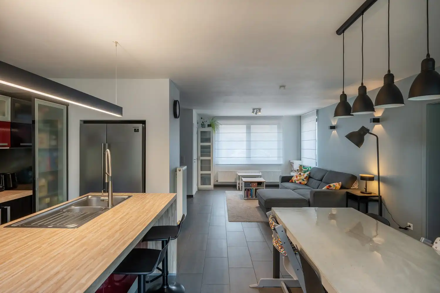 Ruime halfopen bebouwing in een doodlopende straat in Kontich foto 16