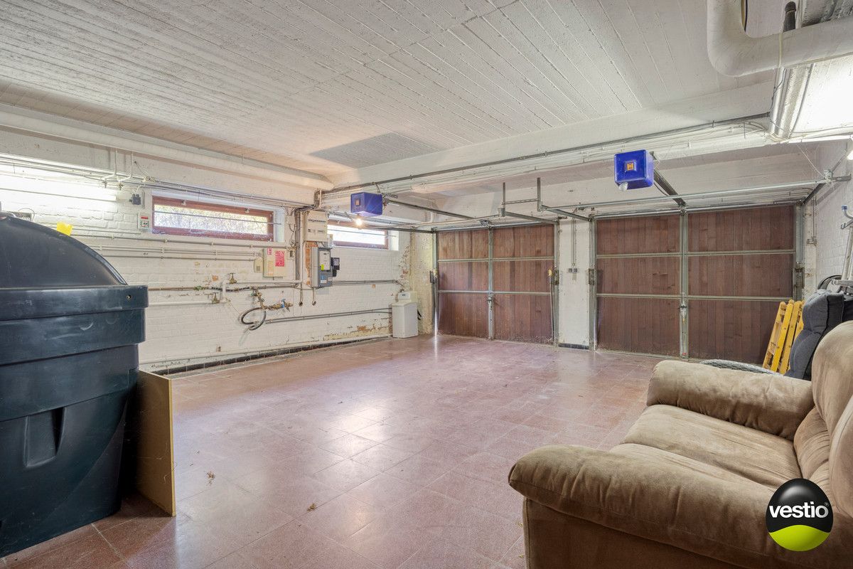 RUIME RESIDENTIEEL GELEGEN VILLA OP 46A89CA NABIJ CENTRUM BILZEN. foto 43