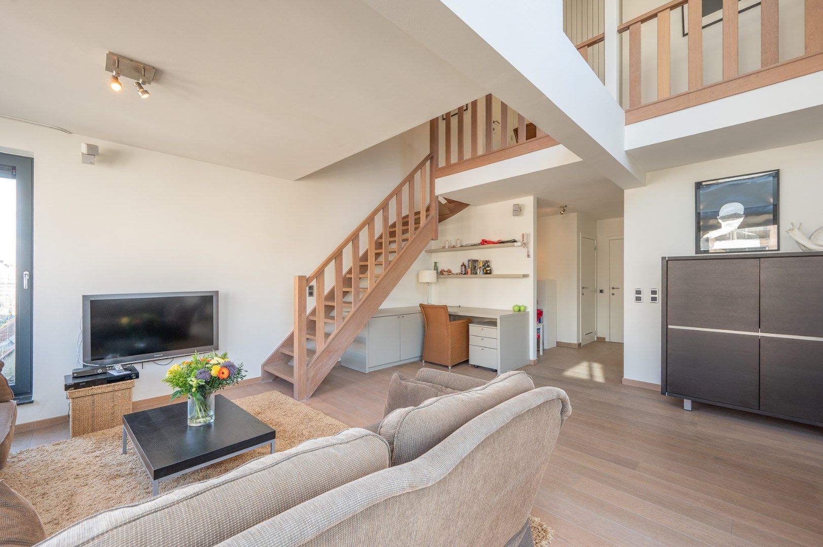 Uitzonderlijk ruim appartement met 3 slaapkamers en mooie zonneterrassen foto 3