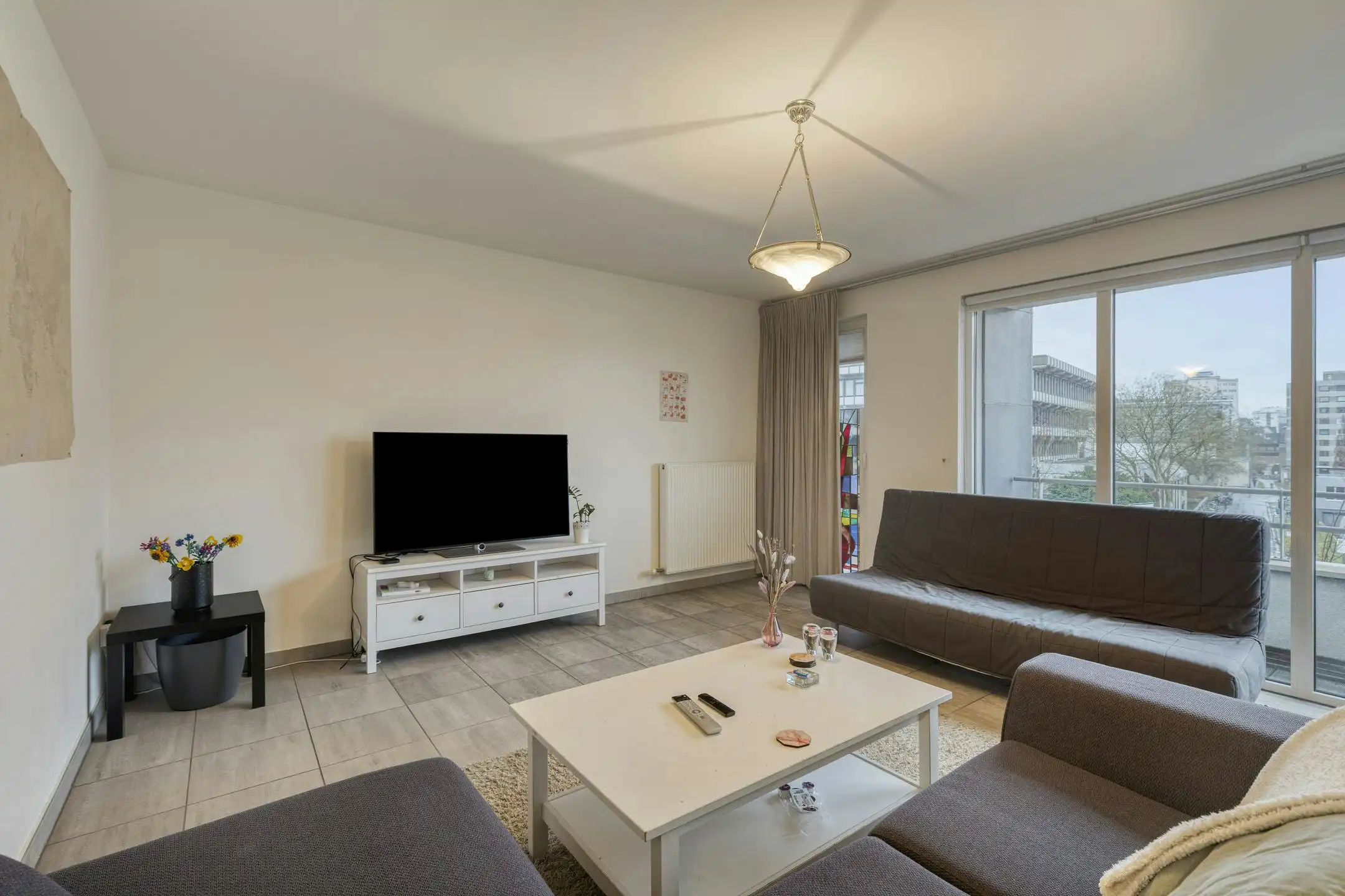 Ruim 3-slaapkamer appartement te koop aan de Eedverbondkaai foto 5