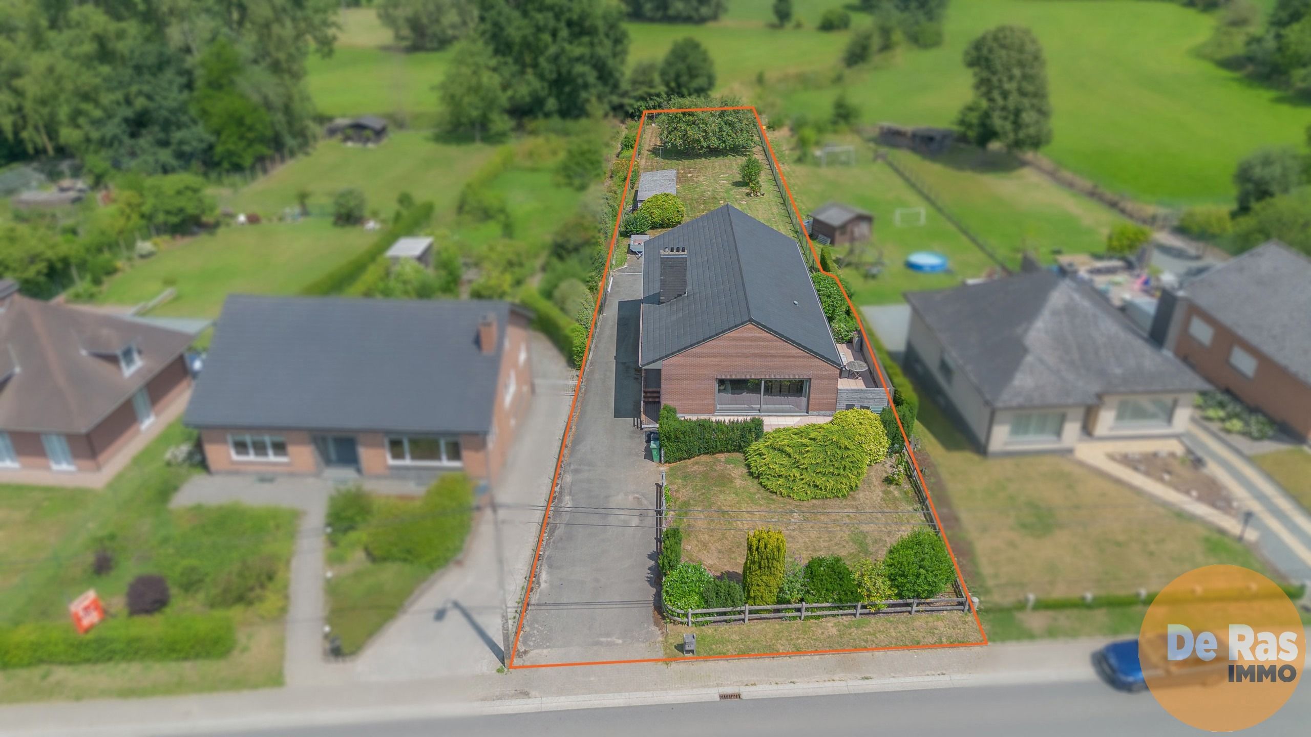Hoofdfoto van de publicatie: STEENHUIZE - Ruime villa in landelijke omgeving met 3 slpks