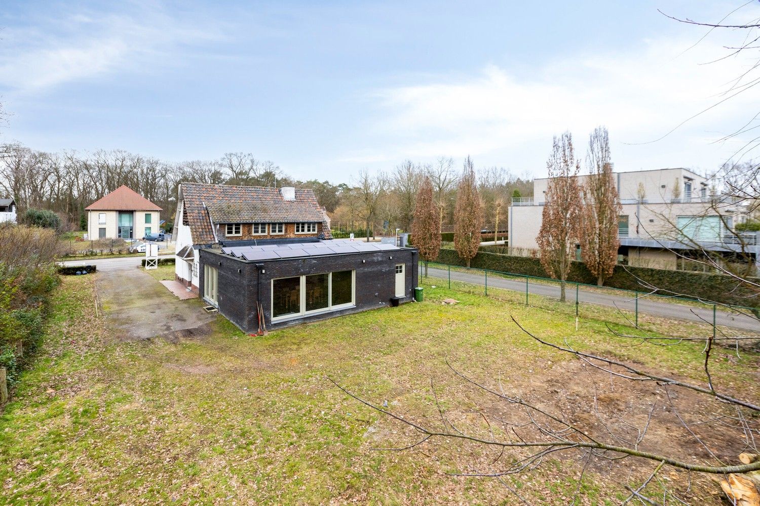Grotendeels gerenoveerde woning met 5 slaapkamers! foto 41