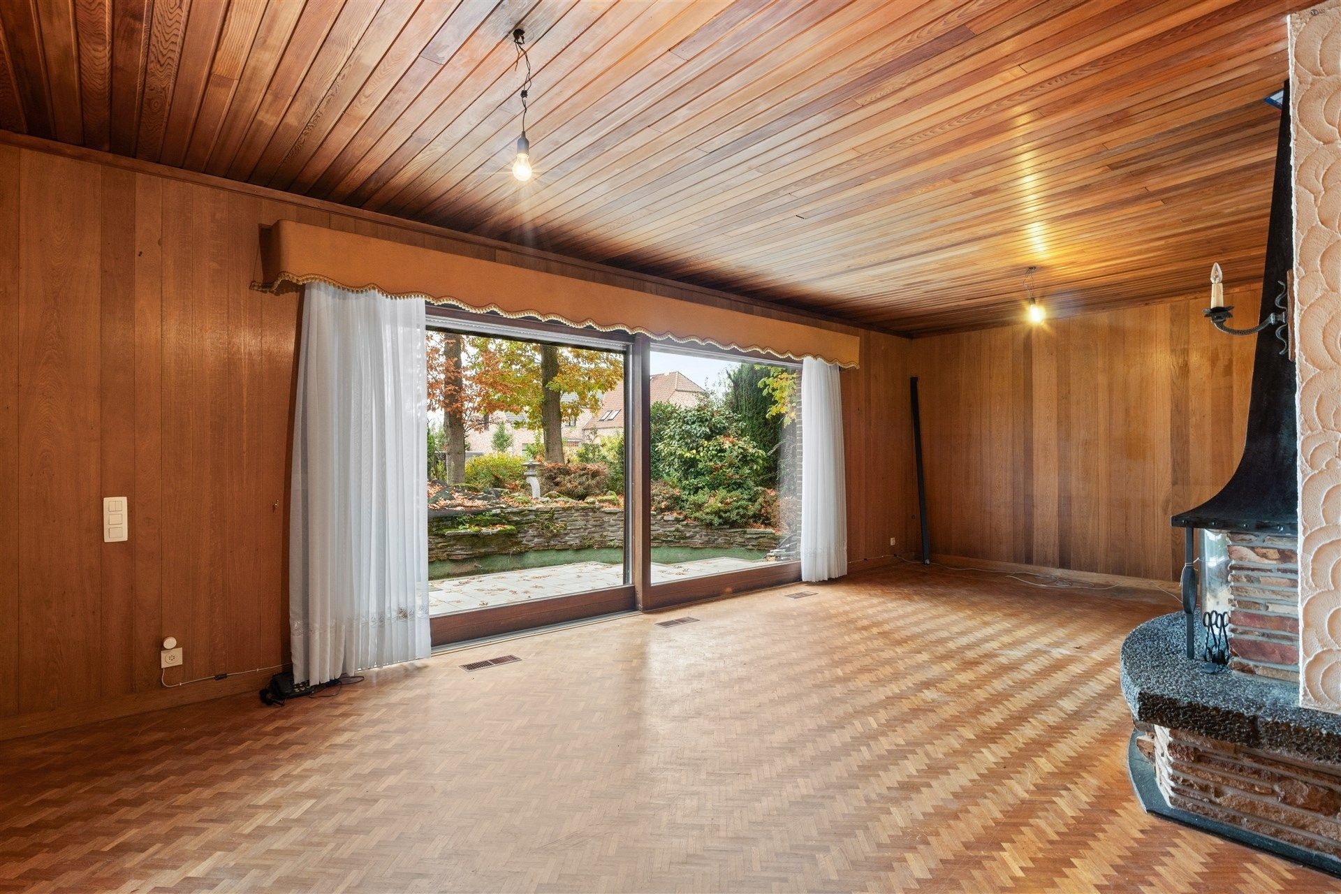 Gunstig gelegen open bebouwing met mooie tuin op een perceel van 2.212 m² foto 7