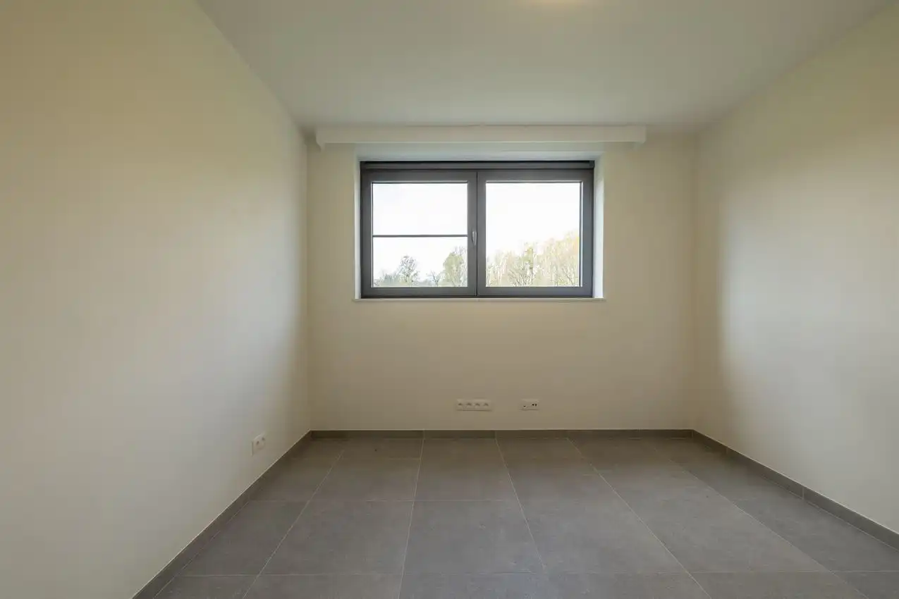 Nieuwbouwwoning, gunstig gelegen, 3 slpk, tuin, carport foto 29