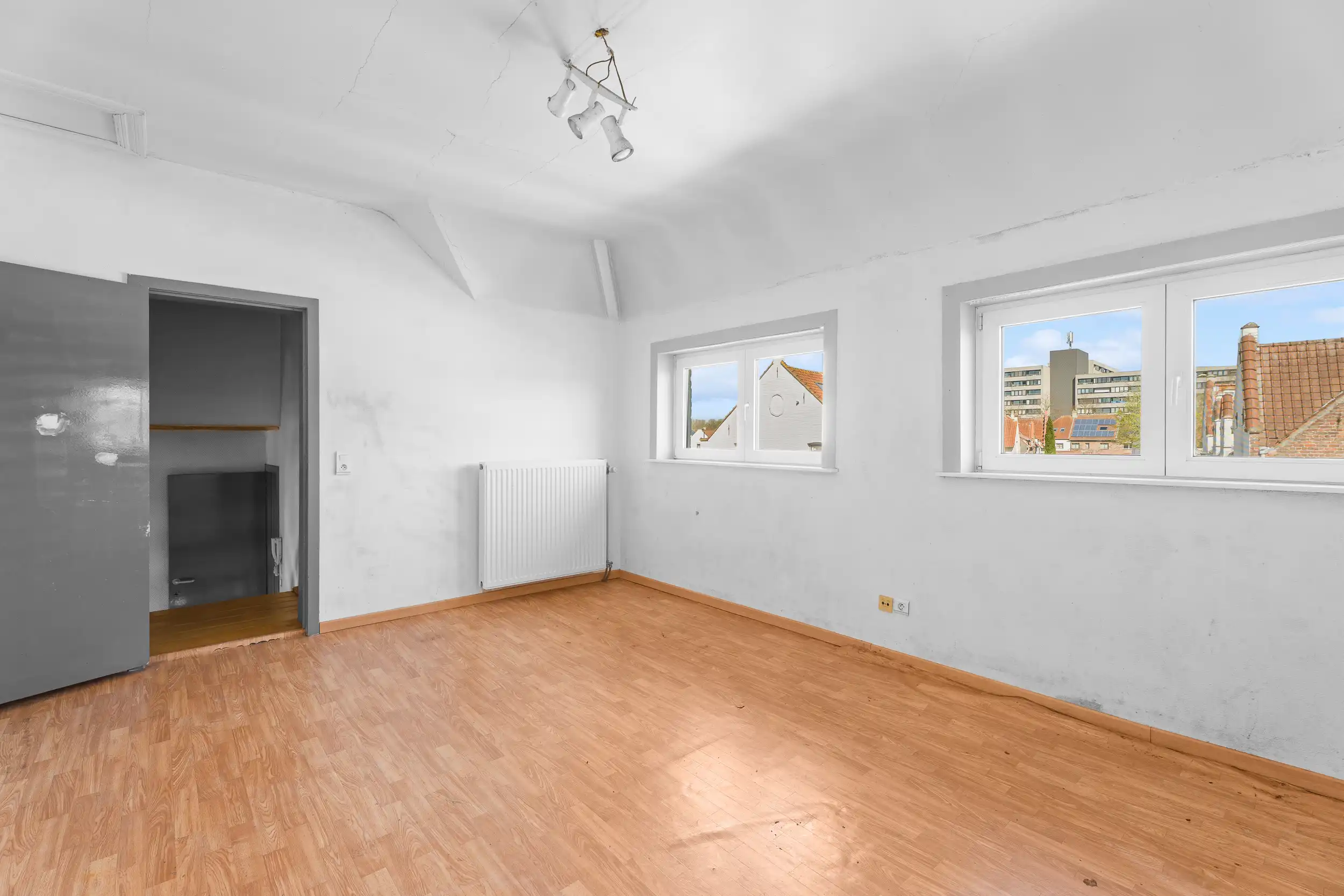 Betaalbare woning met 3 slpks en veel potentieel foto 5