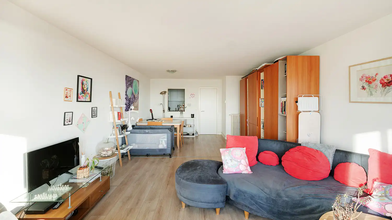 Ruim 2-slaapkamerappartement met frontaal zeezicht op een gegeerde ligging aan de Zeedijk. foto 5
