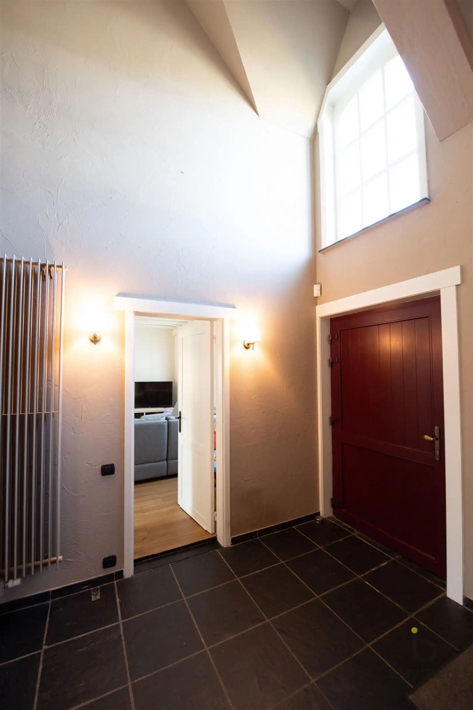  KARAKTERVOLLE WONING MET VIJF SLAAPKAMERS EN TUIN! foto 6