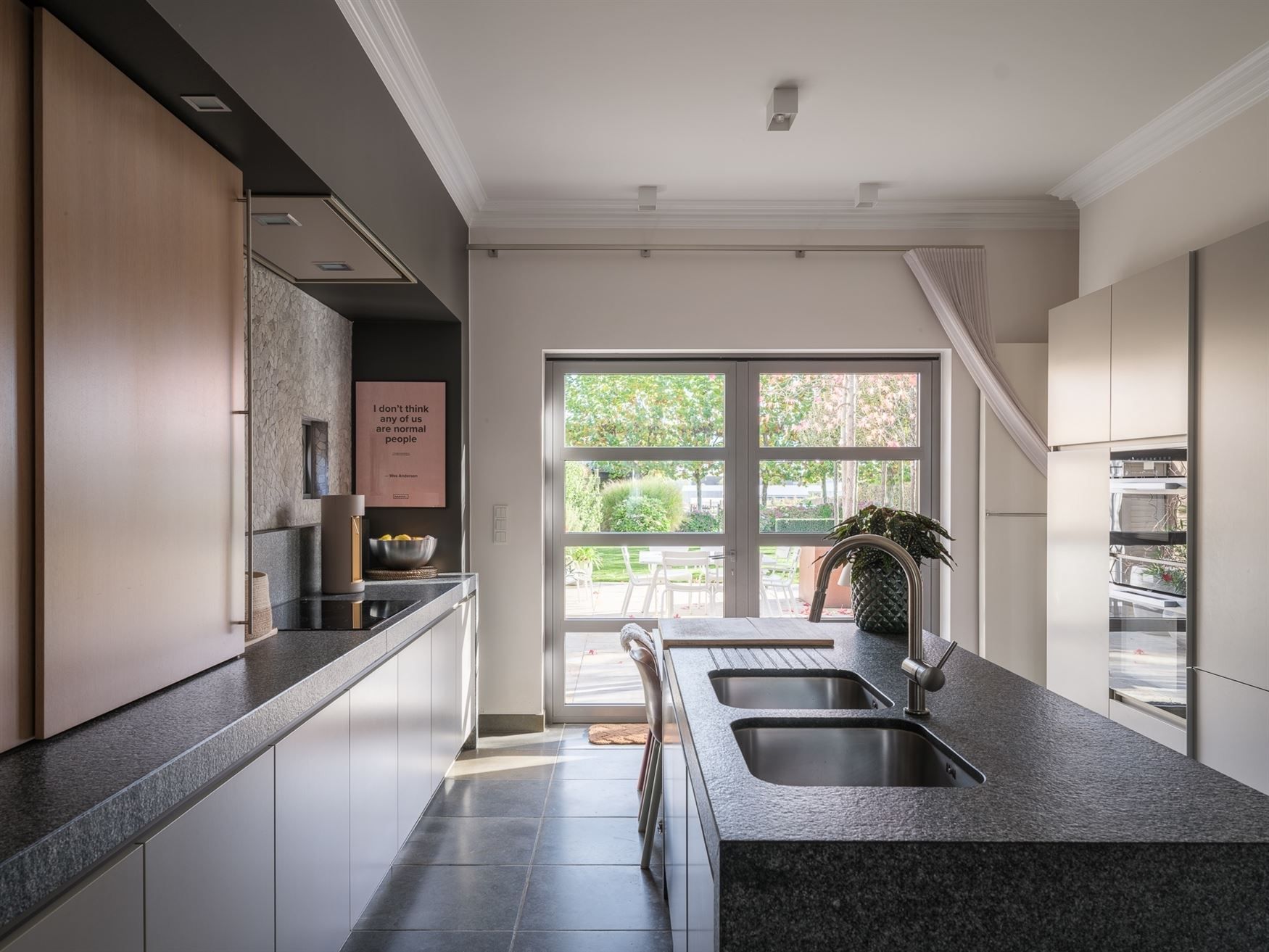 Hoogwaardig afgewerkte herenwoning met zicht op groen en volledige privacy in het hart van Bottelare. foto 26