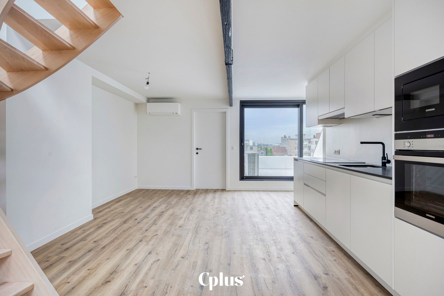 Energiezuinig en gerenoveerde duplex - te huur foto 2