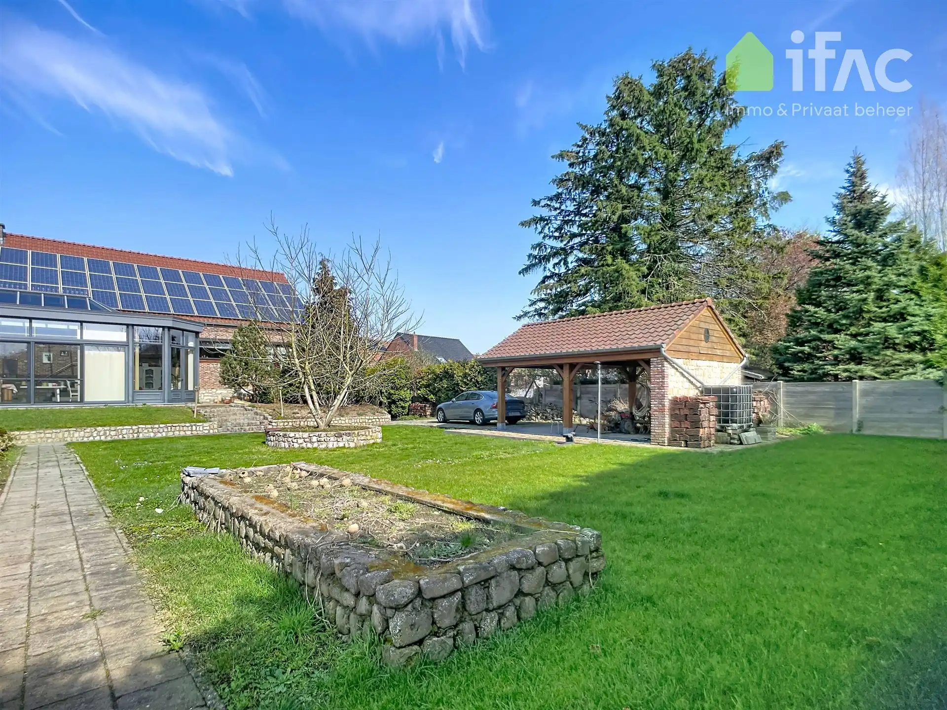 Fantastische woning met 4 slaapkamers en veranda foto 4