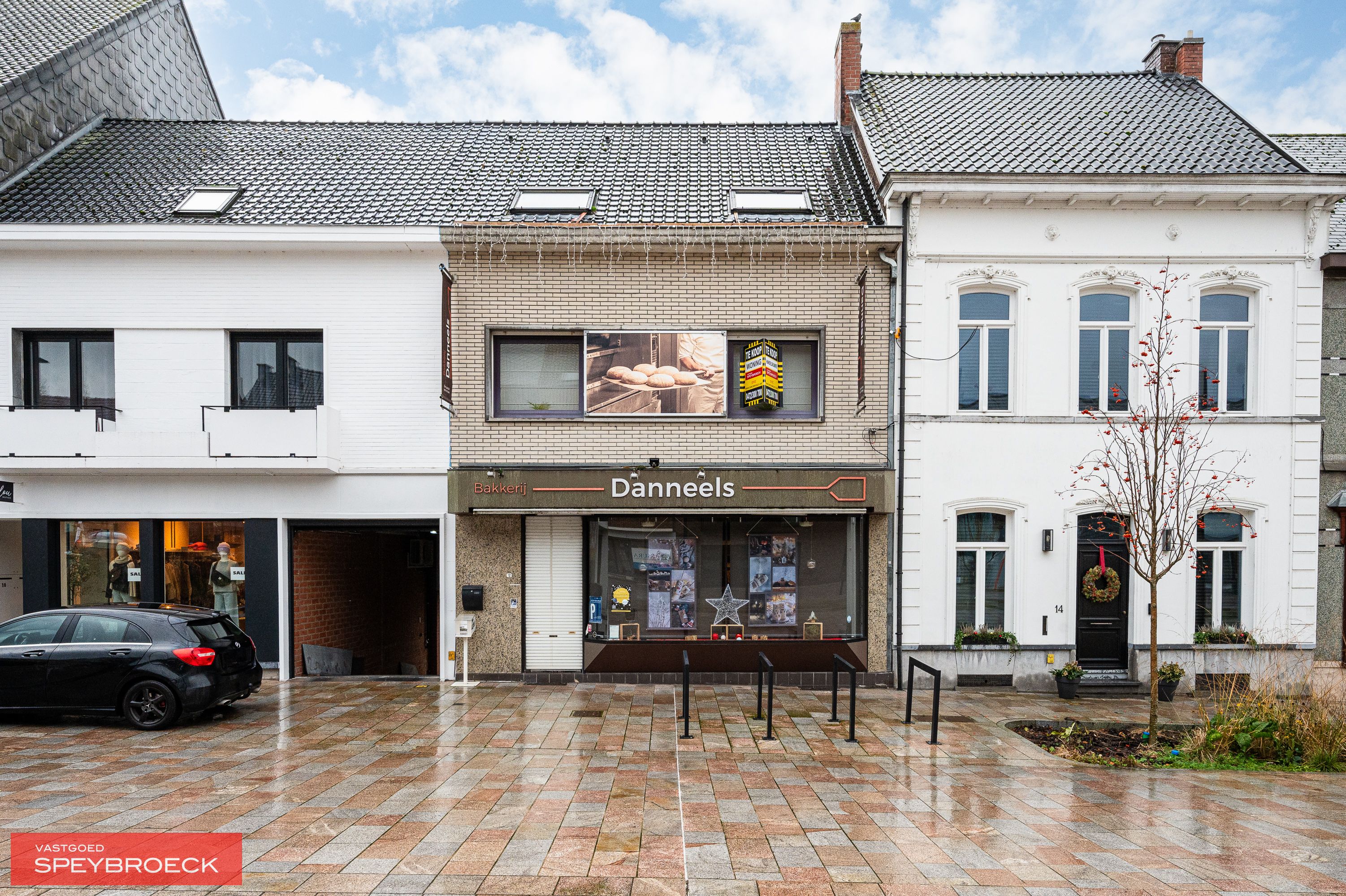Hoofdfoto van de publicatie: TE KOOP
