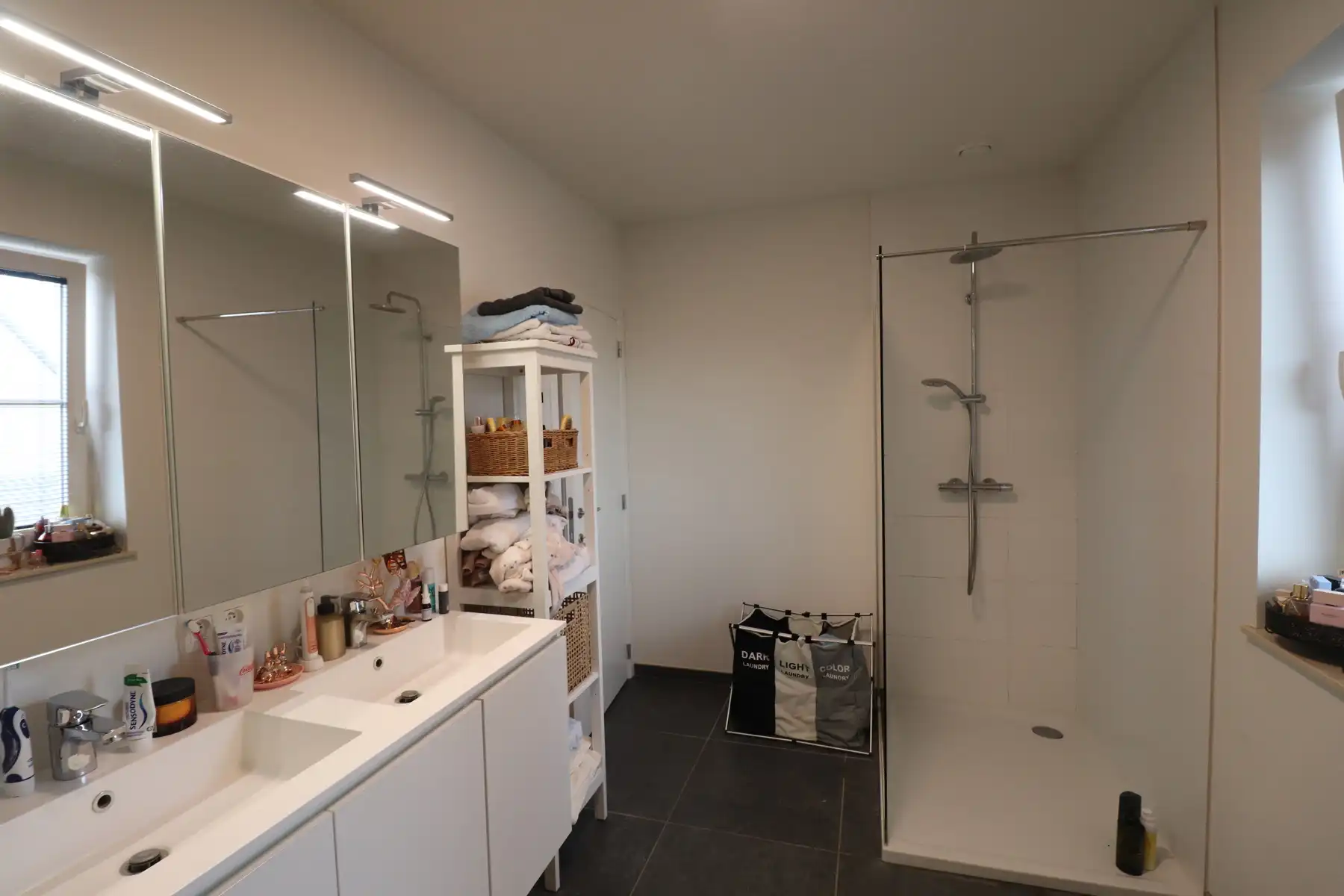 Een recente energiezuinige woning met 3 slaapkamers en tuin.  foto 11