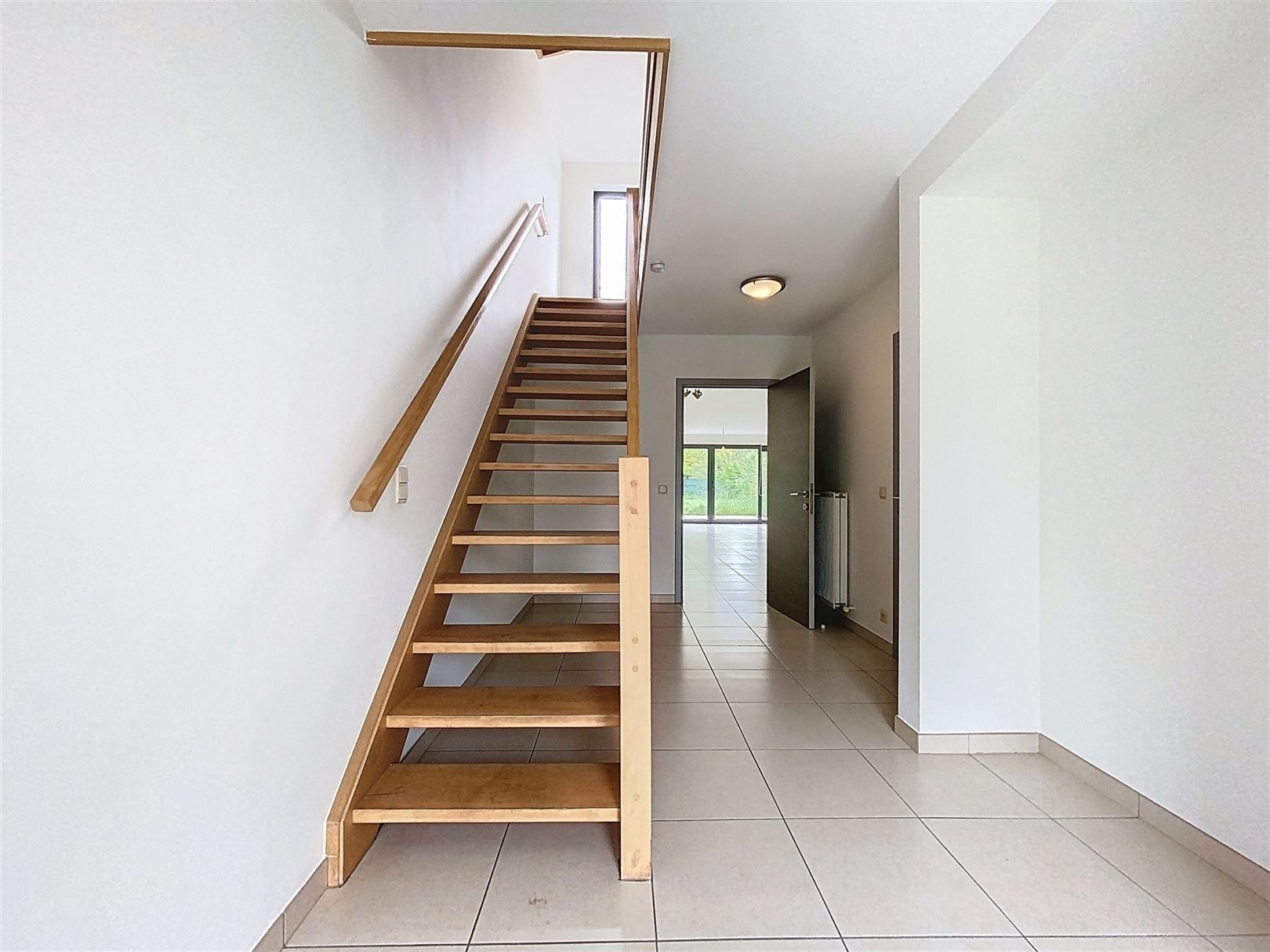 Instapklare woning nabij centrum Brasschaat  foto 2