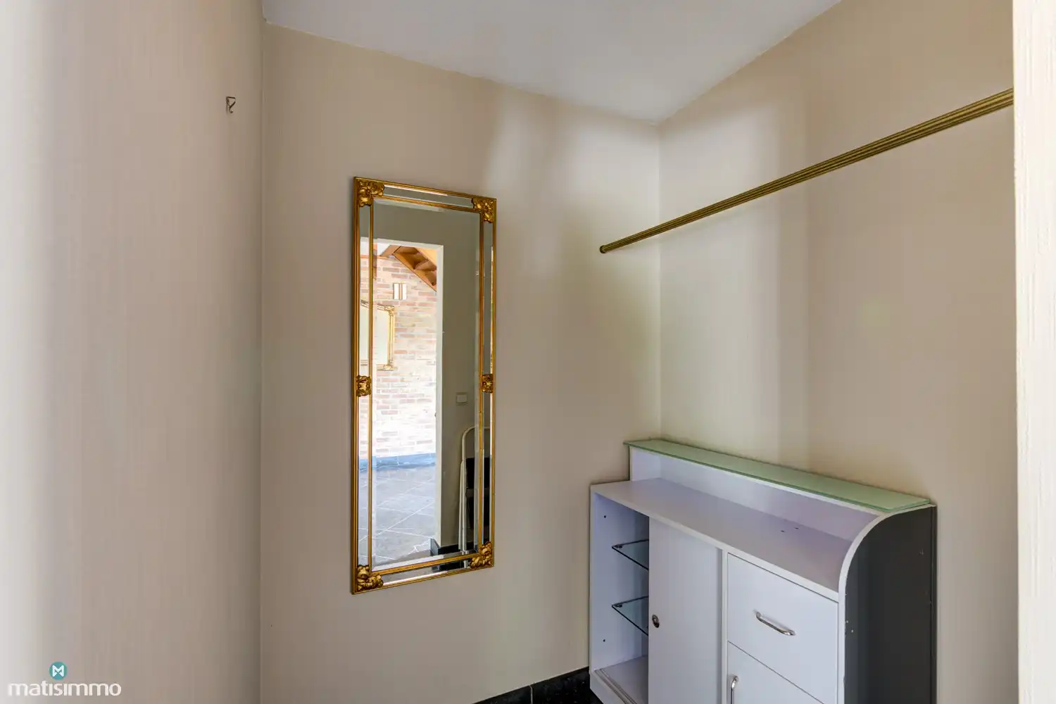 ZEER RUIME GEZINSWONING MET 4 SLAAPKAMERS, GARAGE EN TUIN TE BILZEN foto 5