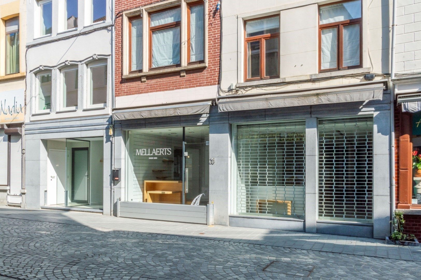 GEHEEL VAN 2 GEBOUWEN ! foto 19