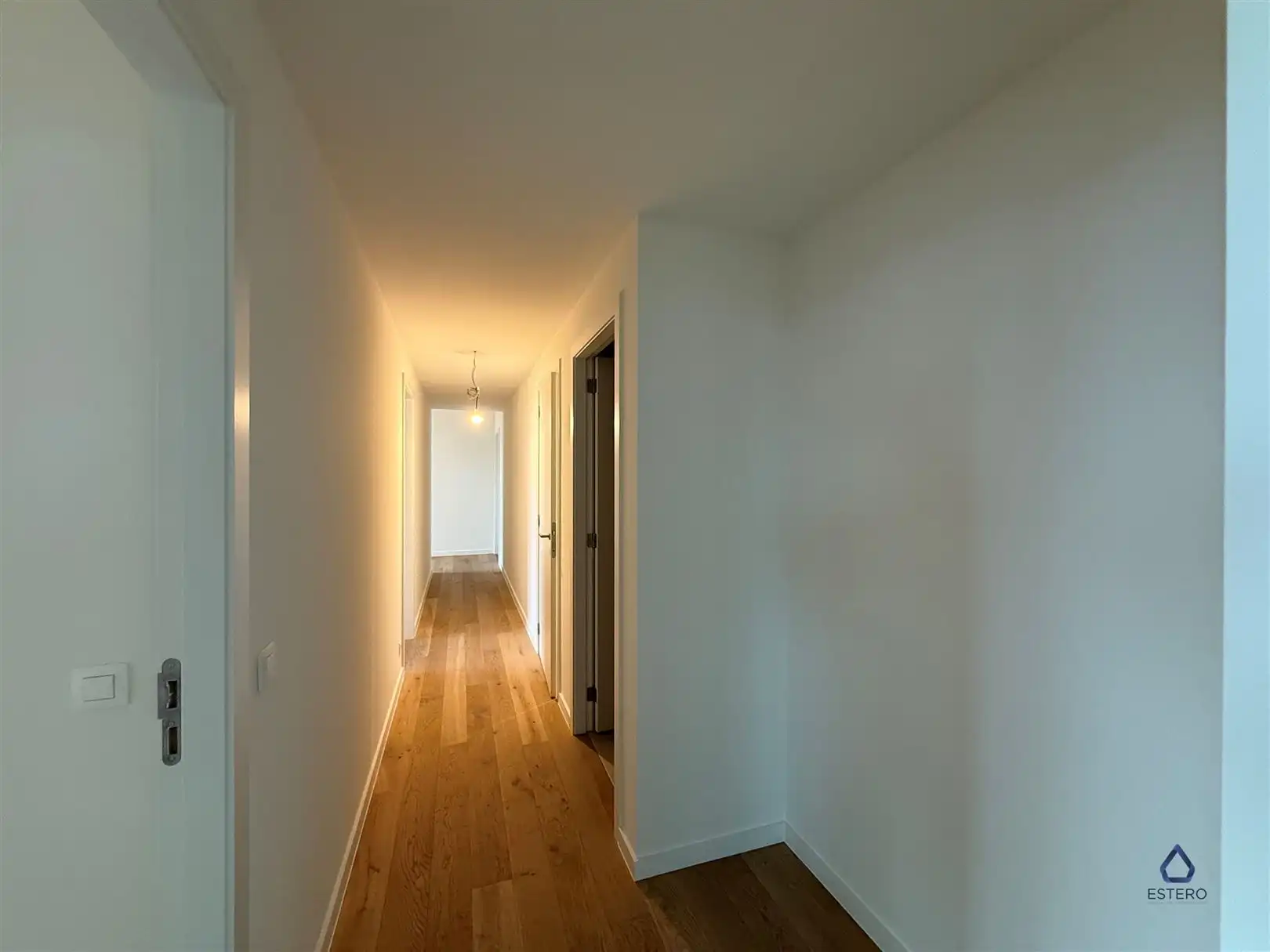 Luxe nieuwbouwappartement met dubbel terras op toplocatie foto 11