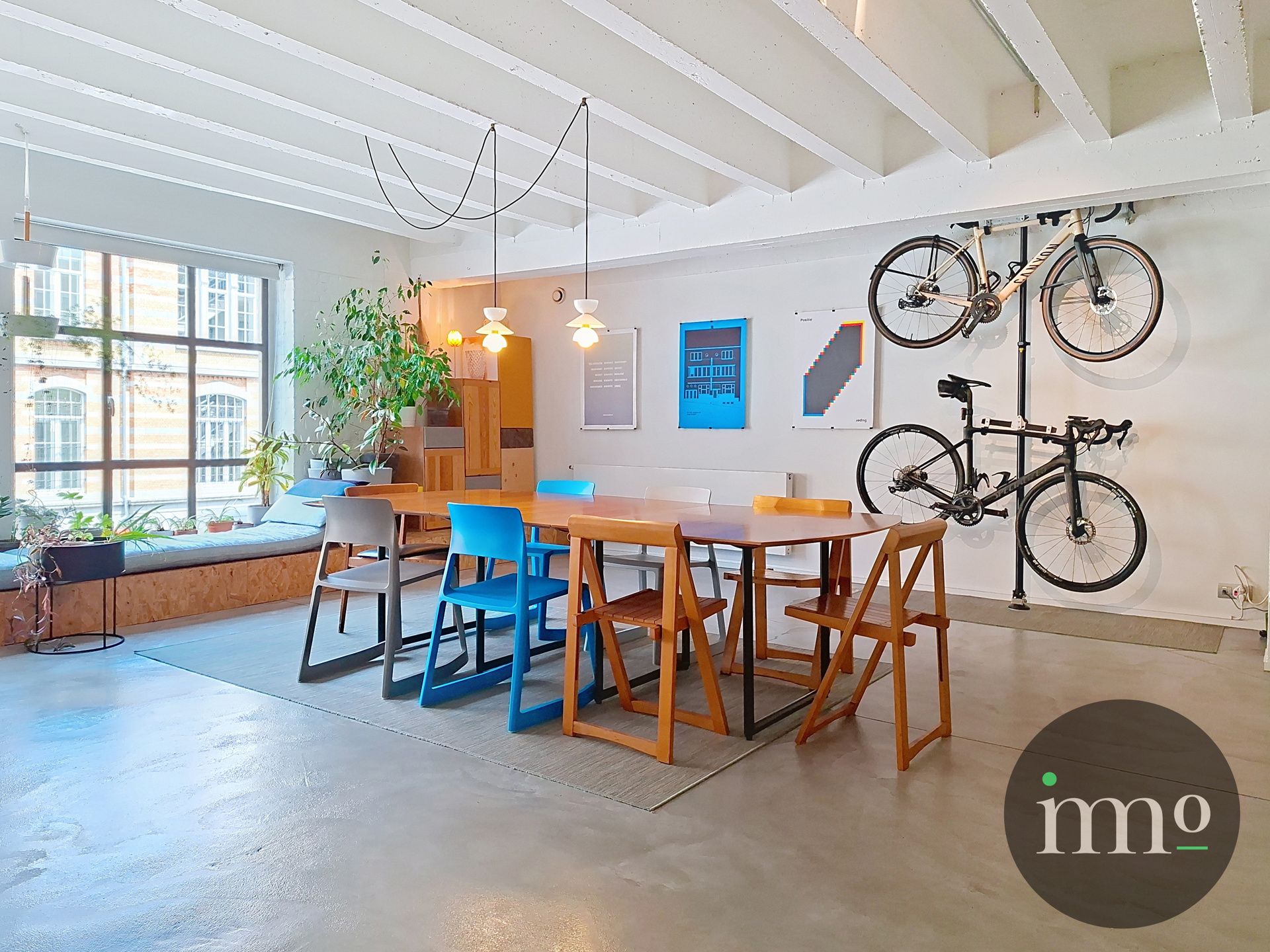 GROTE PRACHTIGE LOFT TEGENOVER TOUR & TAXIS + PARKING foto 8