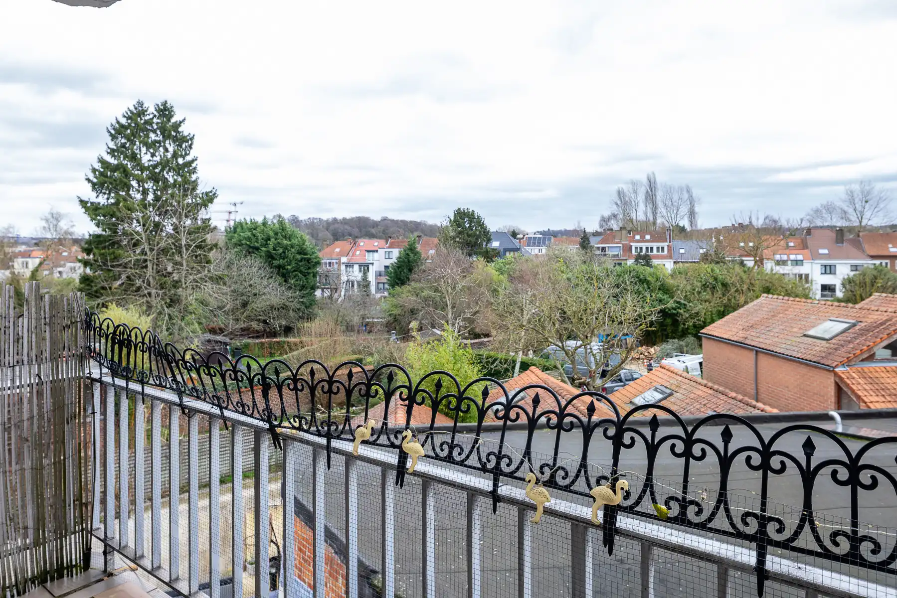 Ruim appartement met 2 slaapkamers en balkon foto 8