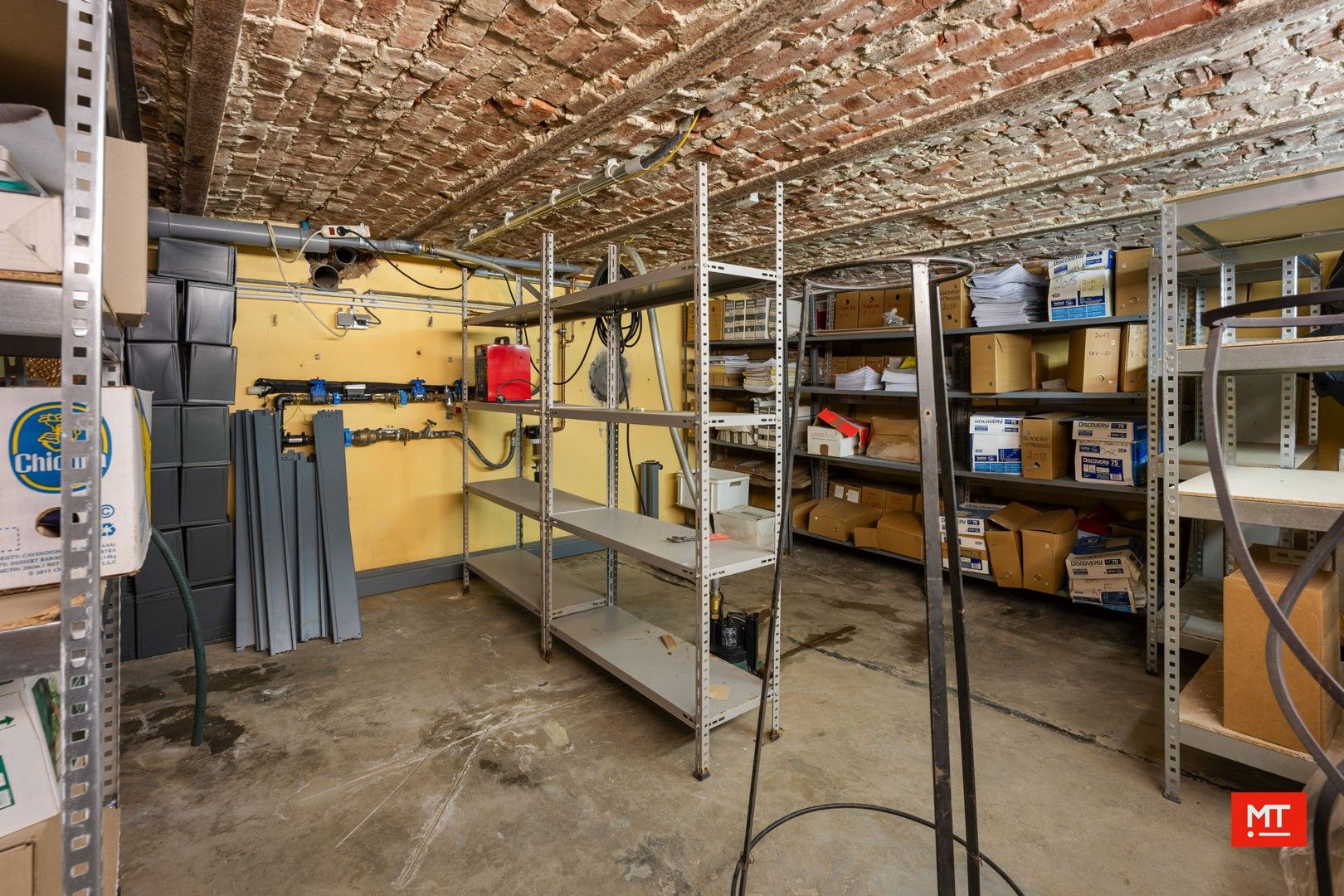 Opbrengsteigendom bestaande uit handelsruimte en 2 appartementen in centrum Beselare foto 30