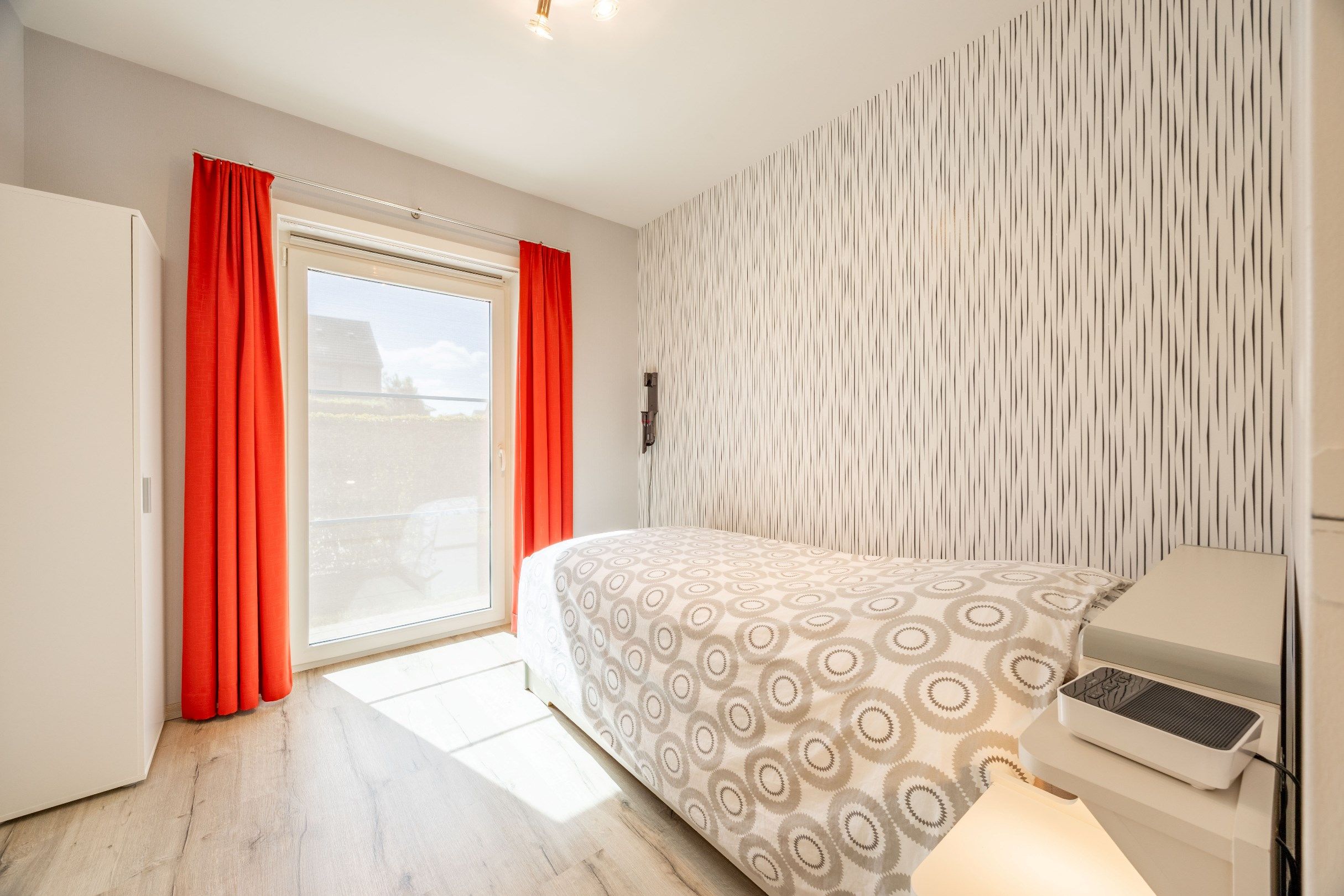 RECENTE LAAGBOUWVILLA IN RUSTIGE BUURT foto 10