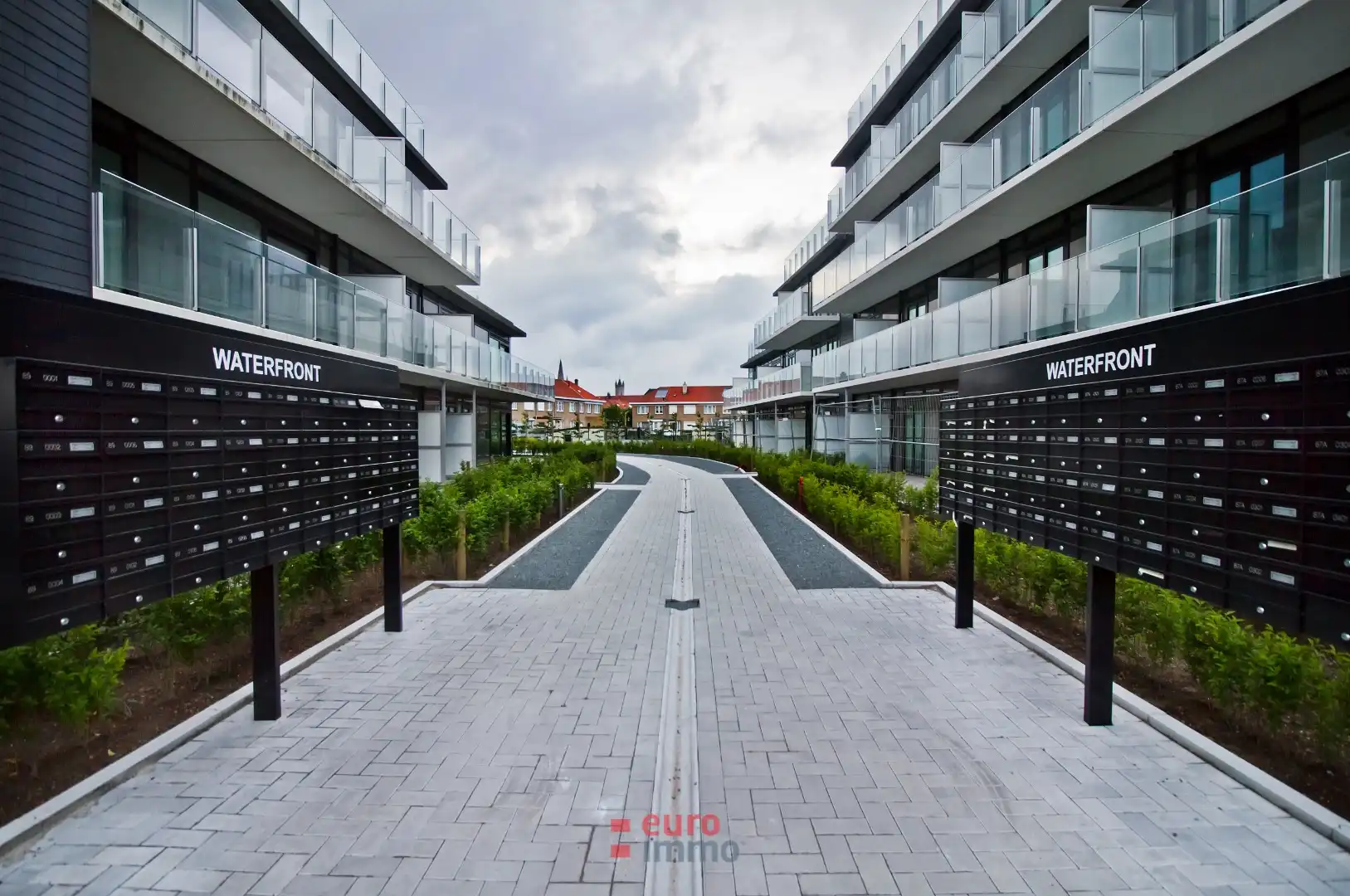 Ruime garagebox langs de waterlijn van Nieuwpoort-Stad! foto 4