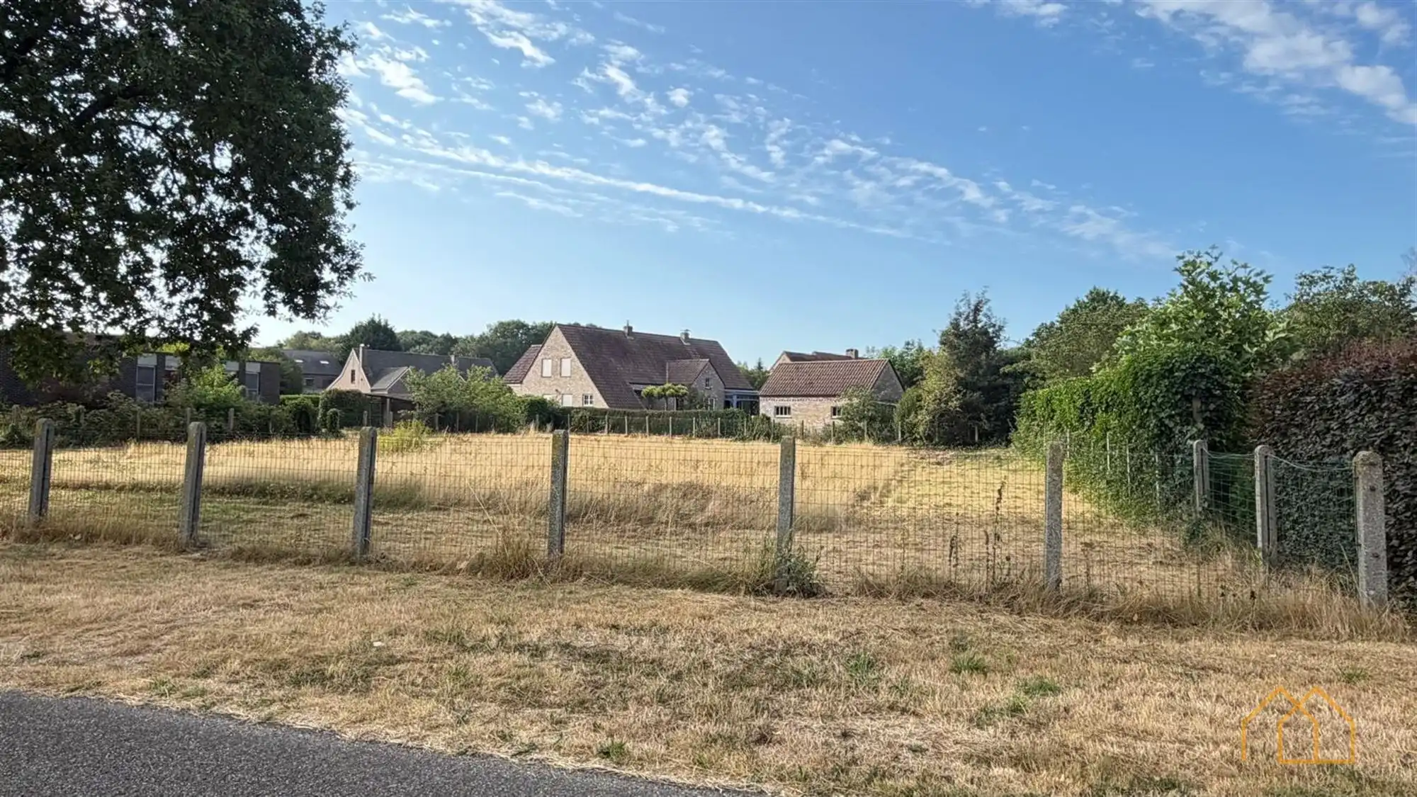 Grond van 12,5a in groene omgeving foto 4