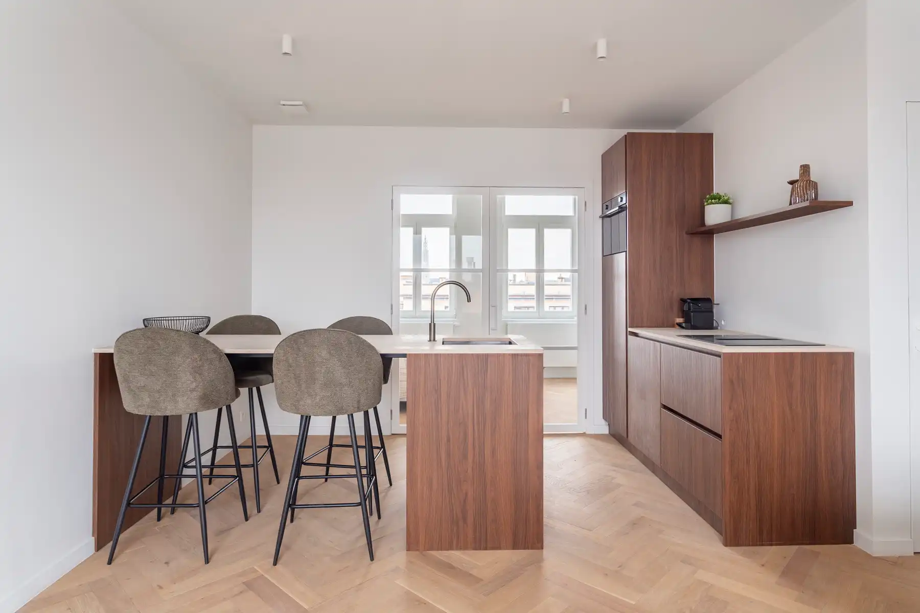 Gerenoveerde penthouse met terras in hartje Antwerpen foto 11