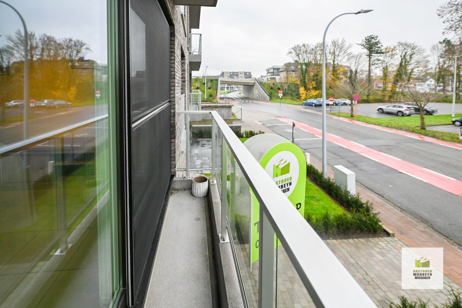 Instapklaar appartement met 2 slaapkamers en balkon aan het station van Beernem foto 8