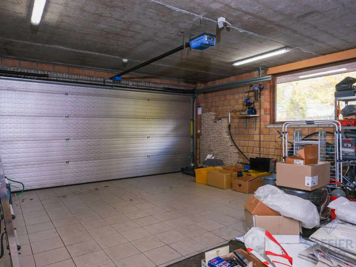 Ruim gebouw in amabachtzone met uitbreidingsmogelijkheden foto 13