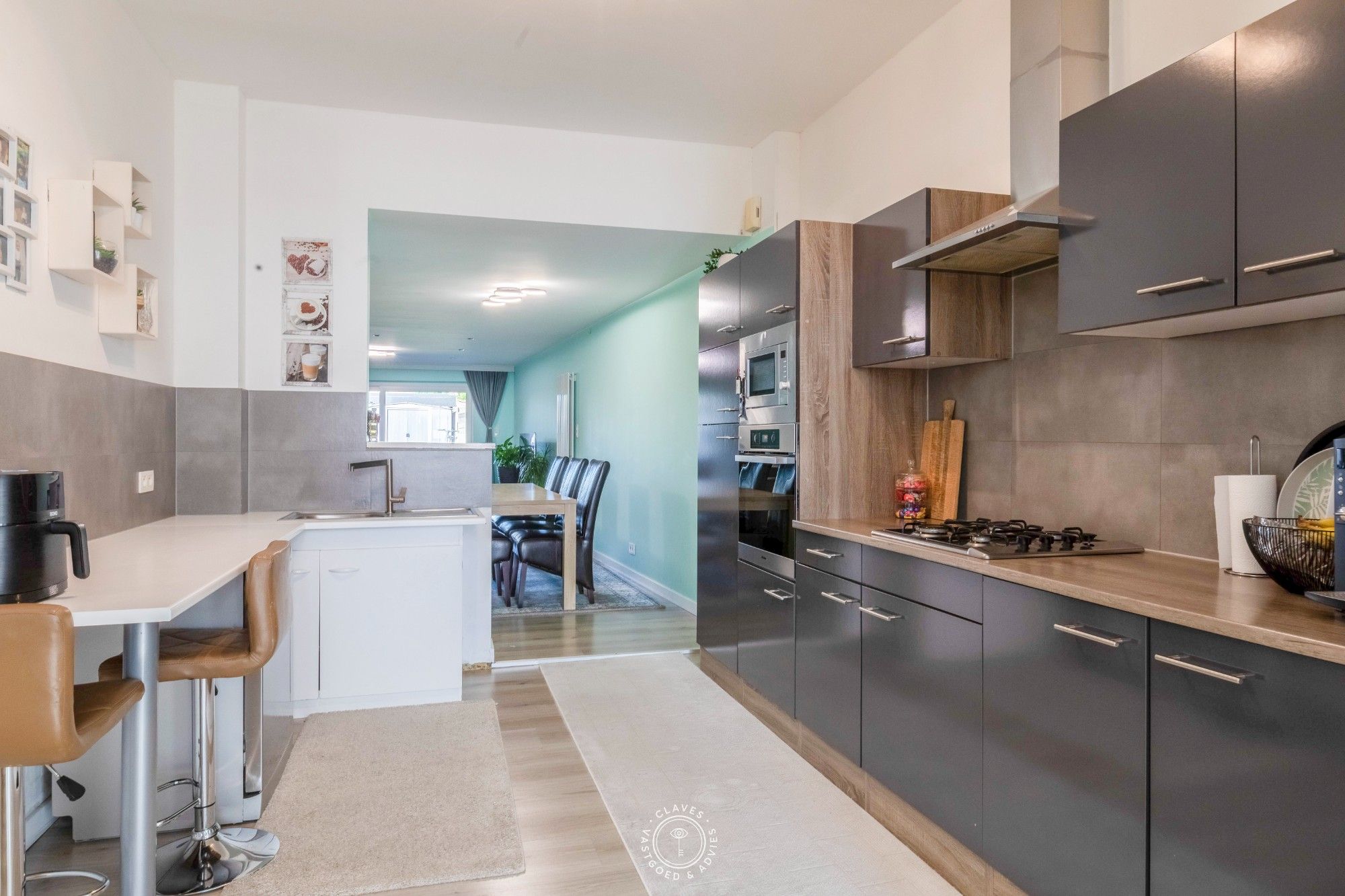 Instapklare rijwoning met vier slaapkamers en zonnige tuin foto 5