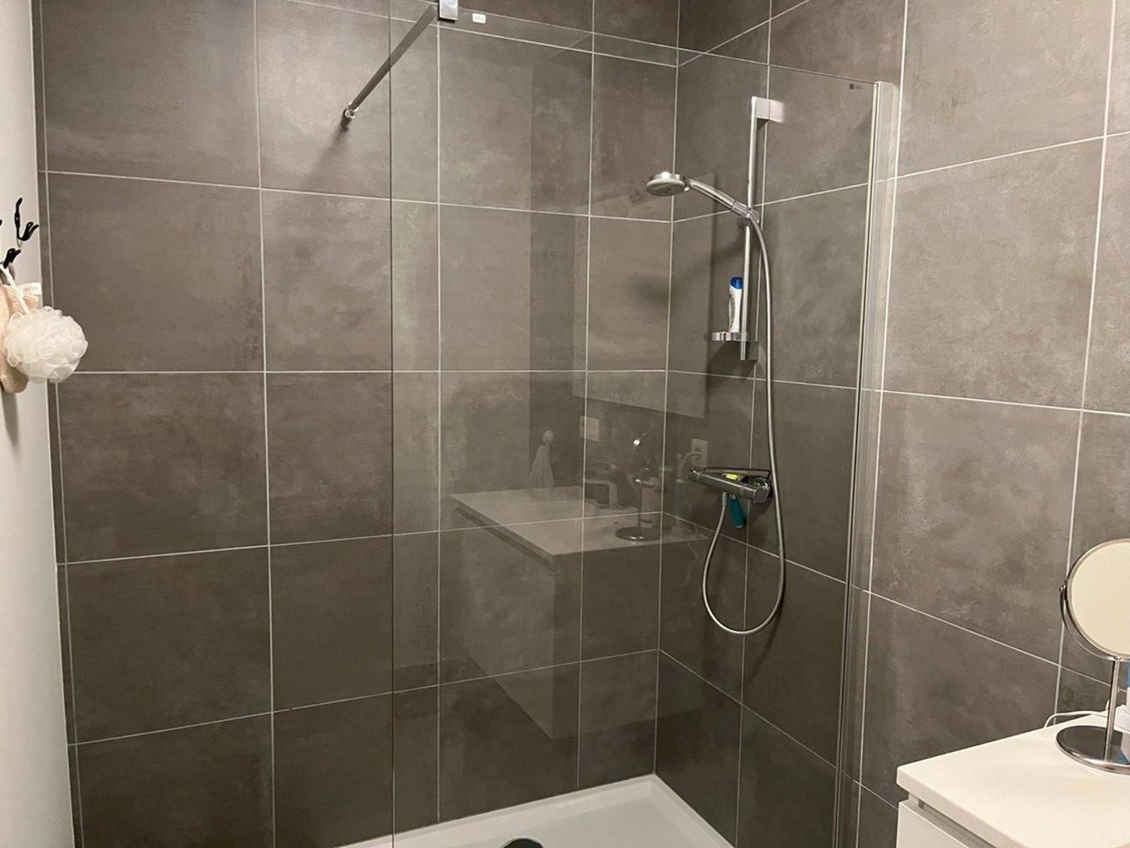 Gelijkvloers appartement met 1 slaapkamer en dressing foto 6