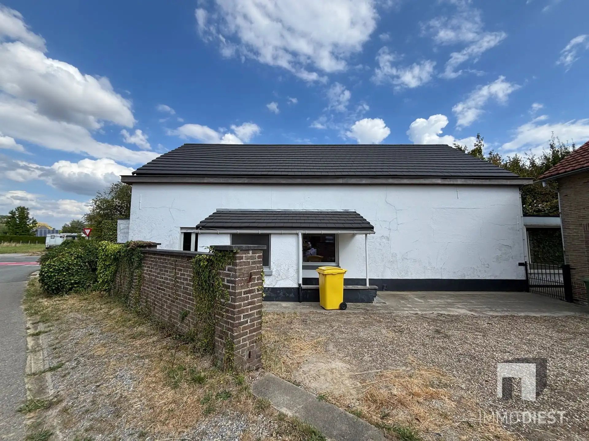 Ruime betaalbare woning met veranda en bijgebouw foto 65