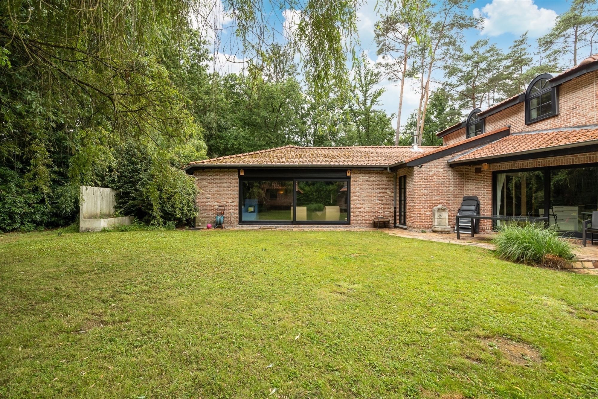 Villa met welness en binnenzwembad foto 26