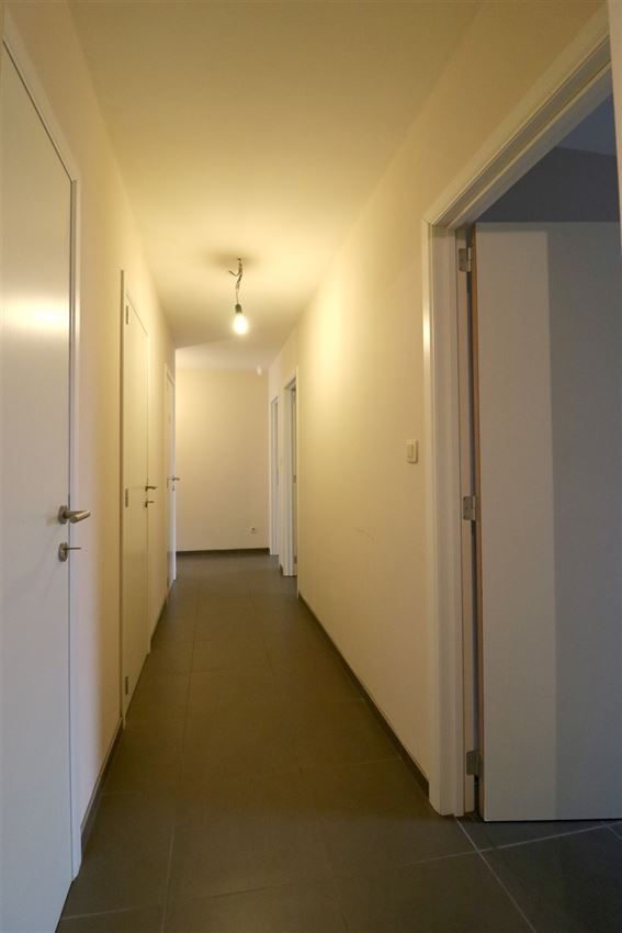 Fraaie loft met 3 slpk. en  twee autostaanplaatsen foto 11