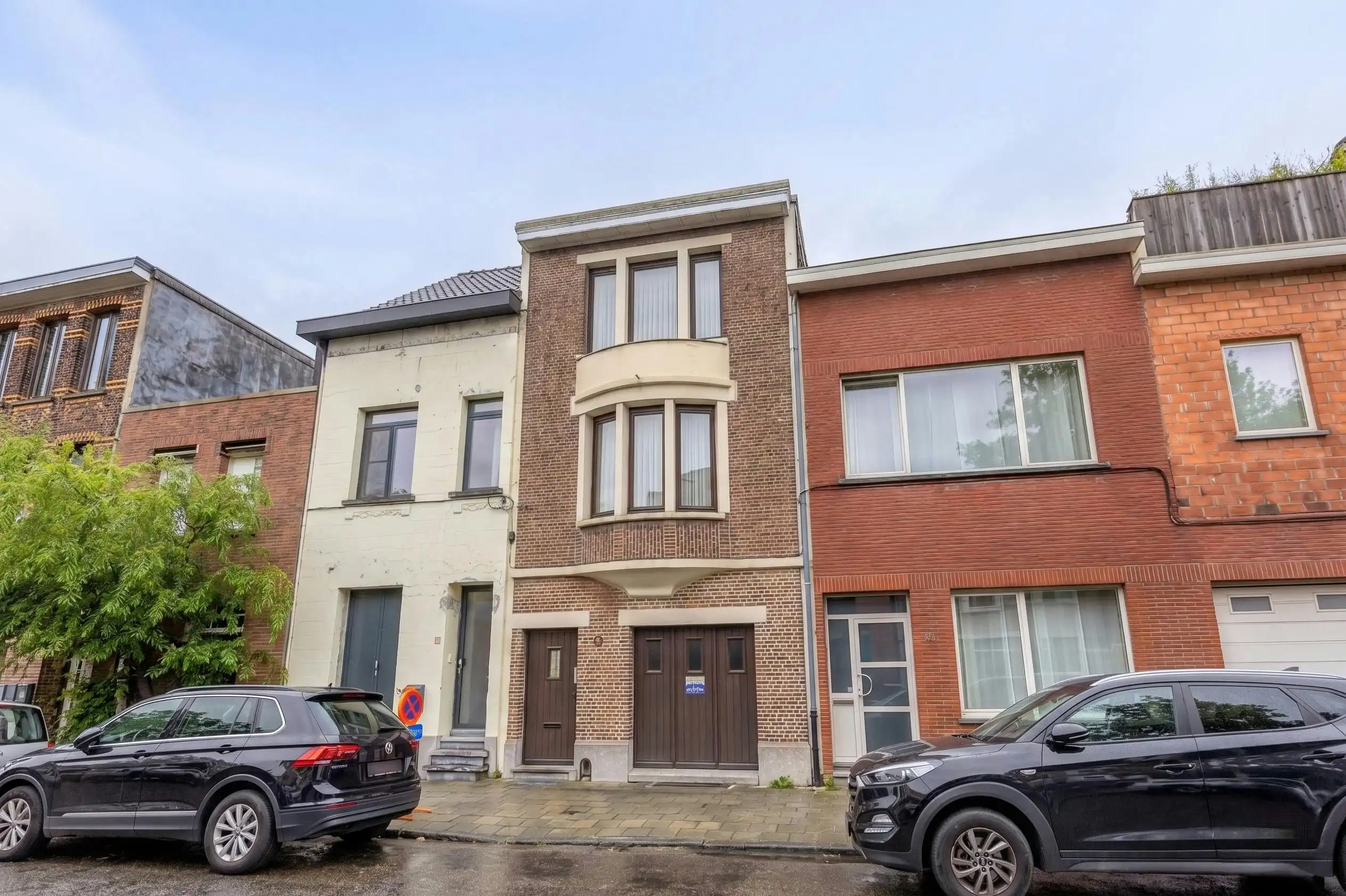 Op te frissen huis met 3 slaapkamers, tuin en garage te koop in Wilrijk foto 24