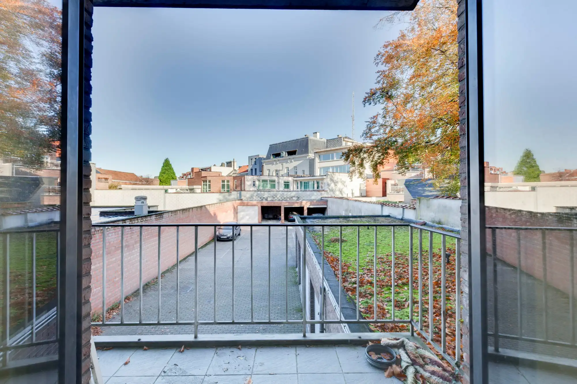 Uitstekend gelegen en lichtrijk 2-slaapkamerappartement foto 31