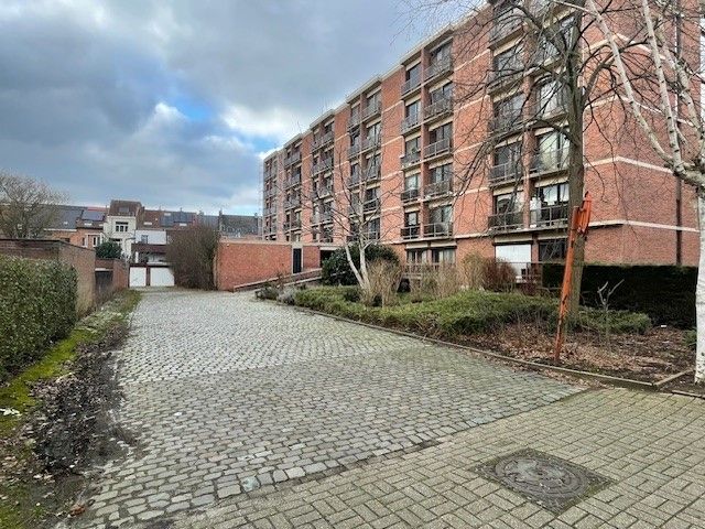 Inpandige autostaanplaats nabij de ring van Leuven en het stadscentrum foto 2