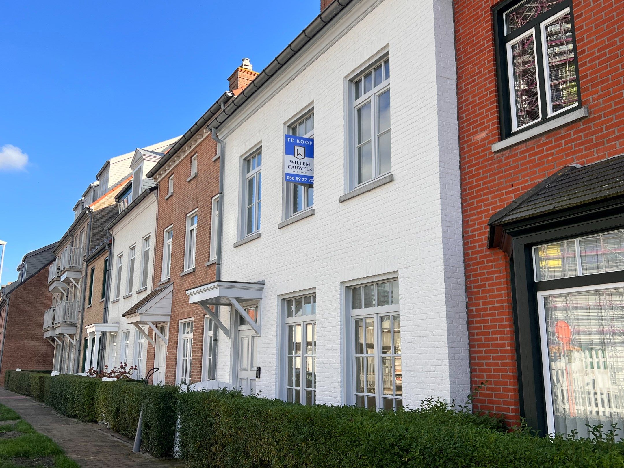 Interessante woning in het centrum van Heist-aan-Zee.  foto {{pictureIndex}}