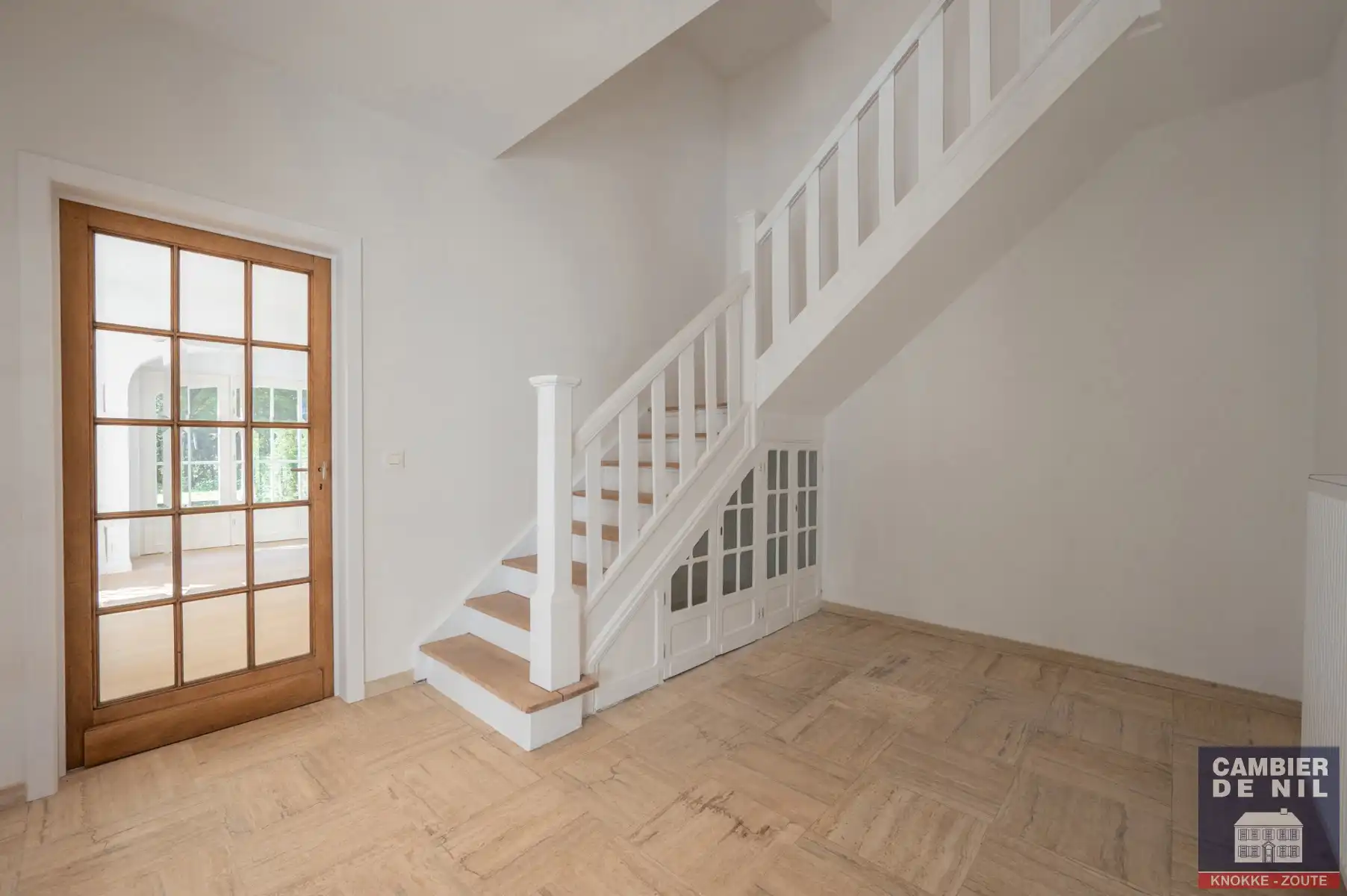 Gerenoveerde, ongemeubelde koppelvilla met zuidgerichte tuin palend aan de golf - Zoute foto 11