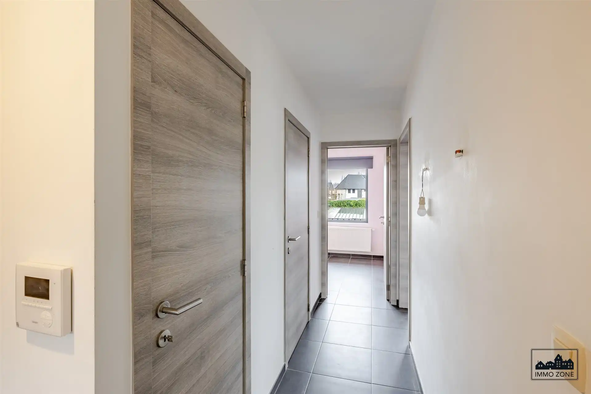 Licht op te frissen appartement met EPC B foto 8