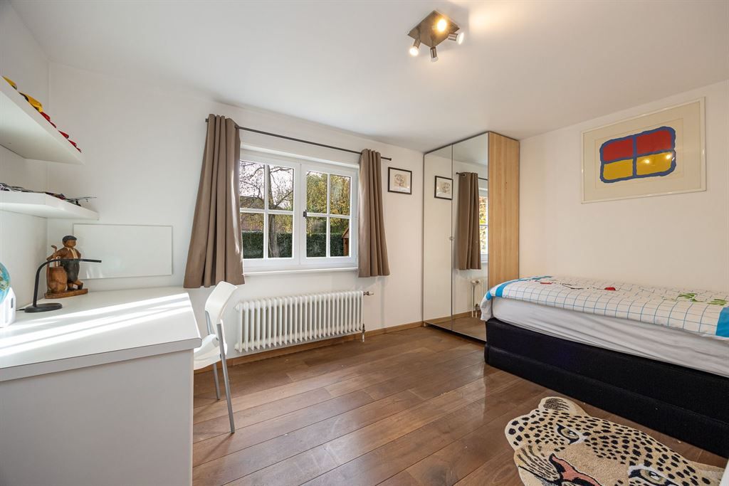 Instapklare parel op een groot perceel in hartje Koningshof foto 10