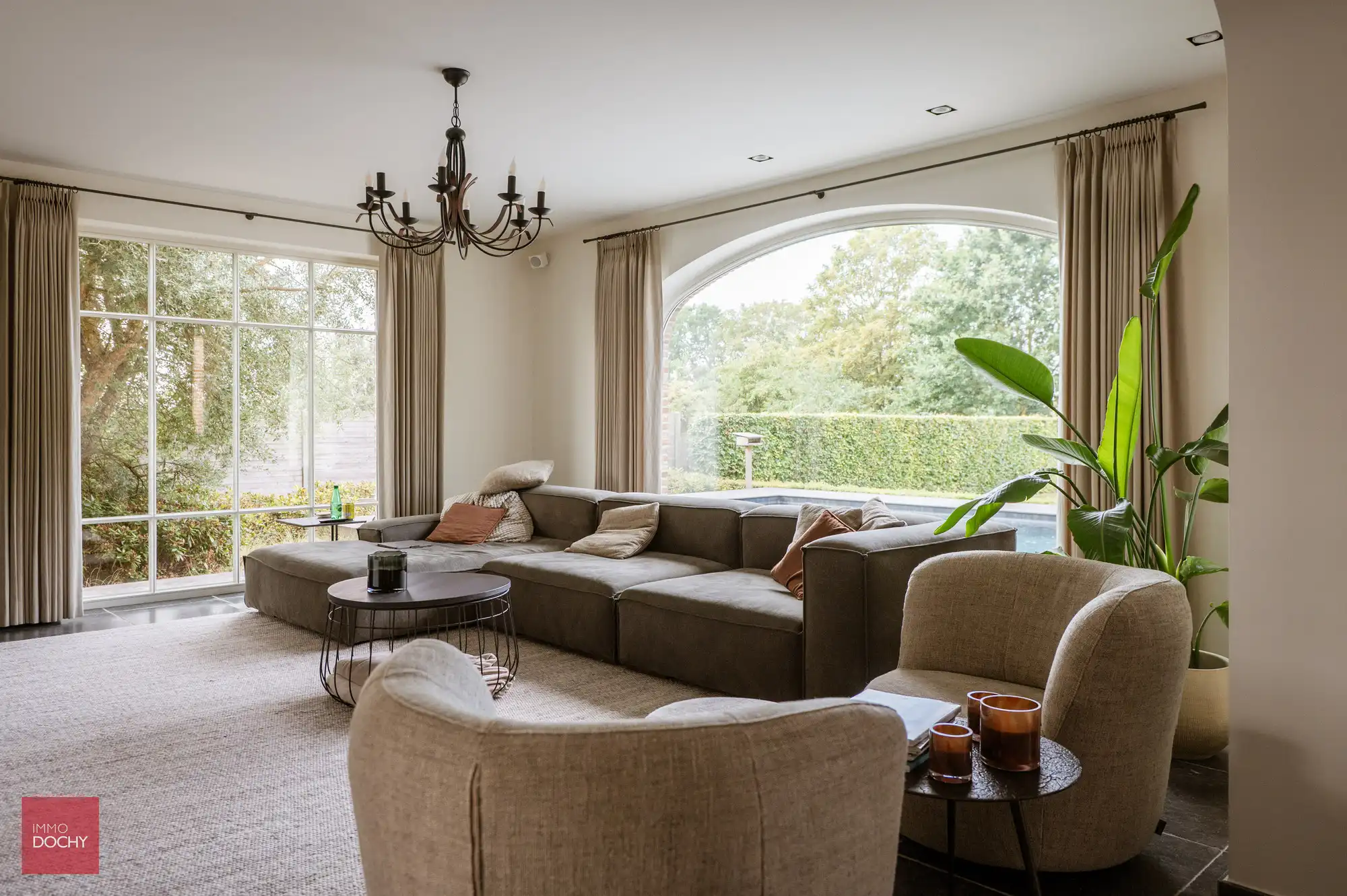 Prachtige instapklare villa met zwembad | Tiegemberg foto 9