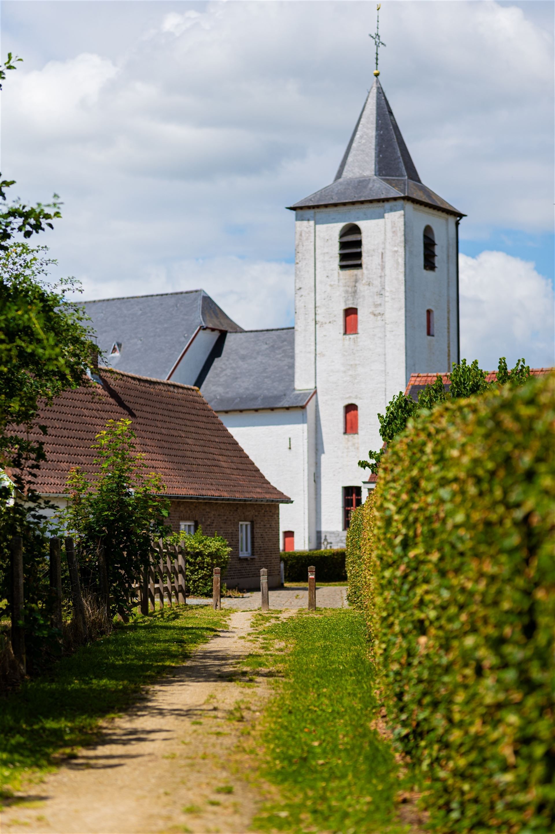 Te renoveren hoeve in het pittoreske Moregem foto 10