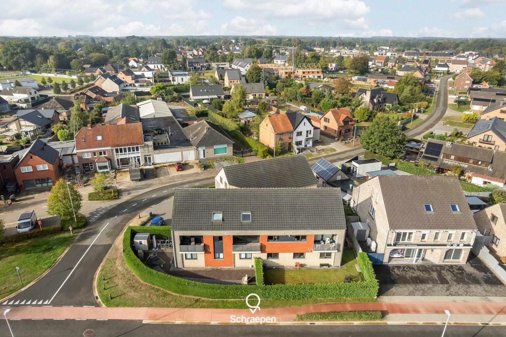 Gelijkvloers appartement met 2 slpks, onderhoudsvriendelijke tuin en garage te Zonhoven-centrum! foto 4