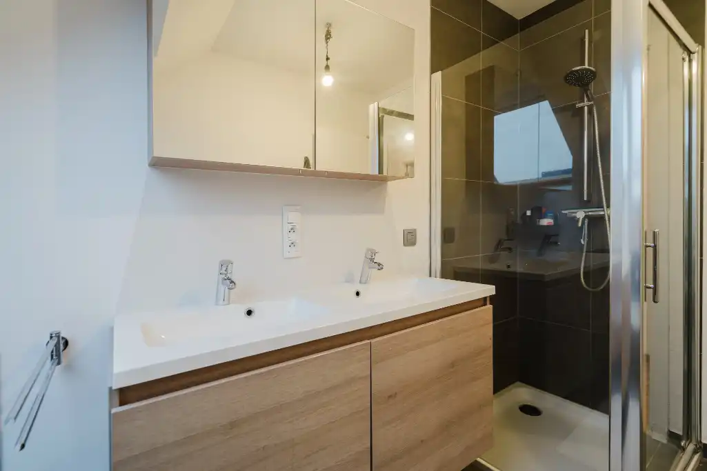 Kwalitatief gebouwde gezinswoning te Oekene foto 14