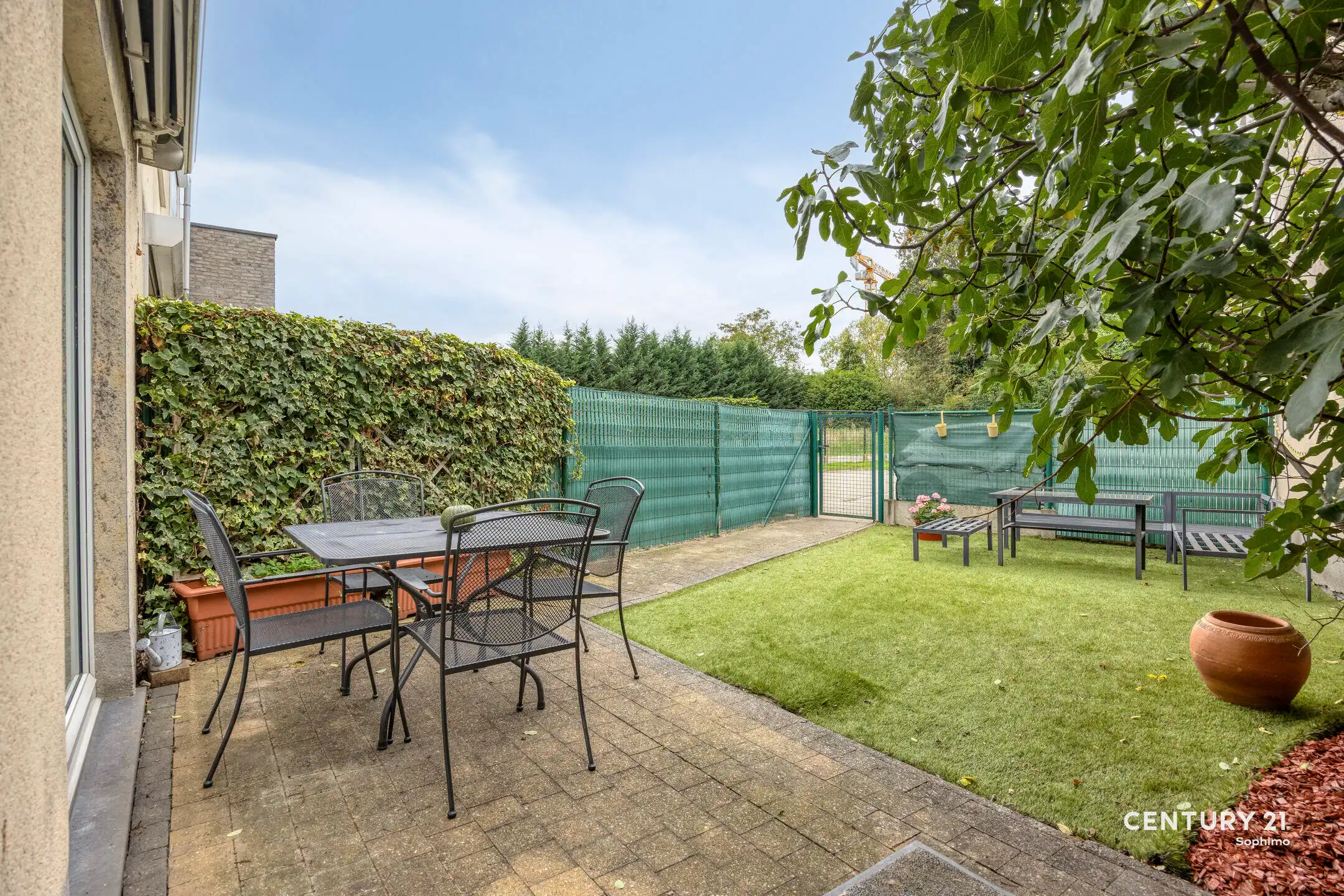 Appartement met 2 slaapkamers & tuin in centrum Keerbergen foto 14