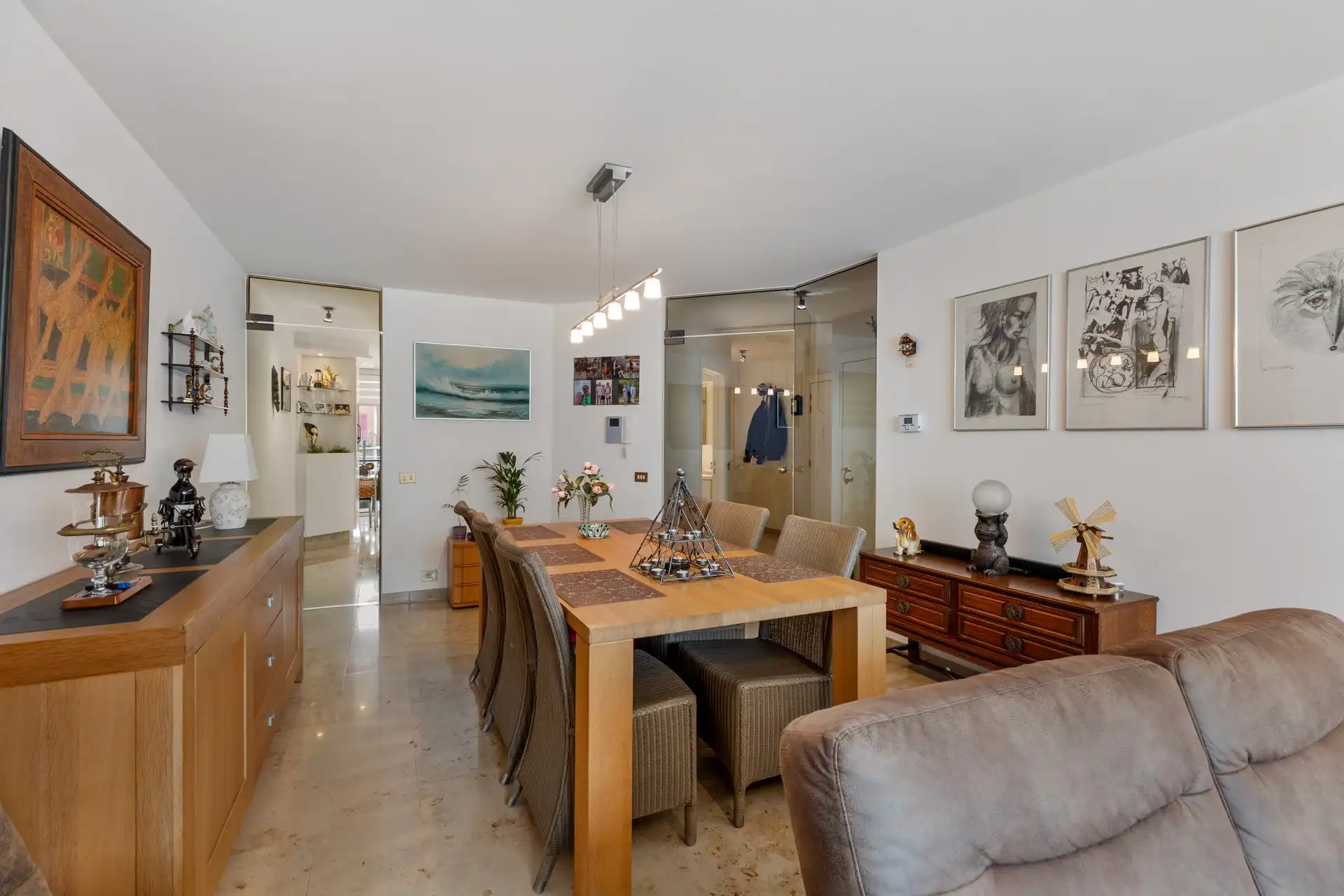 Instapklaar en energiezuinig appartement in hartje Izegem foto 6