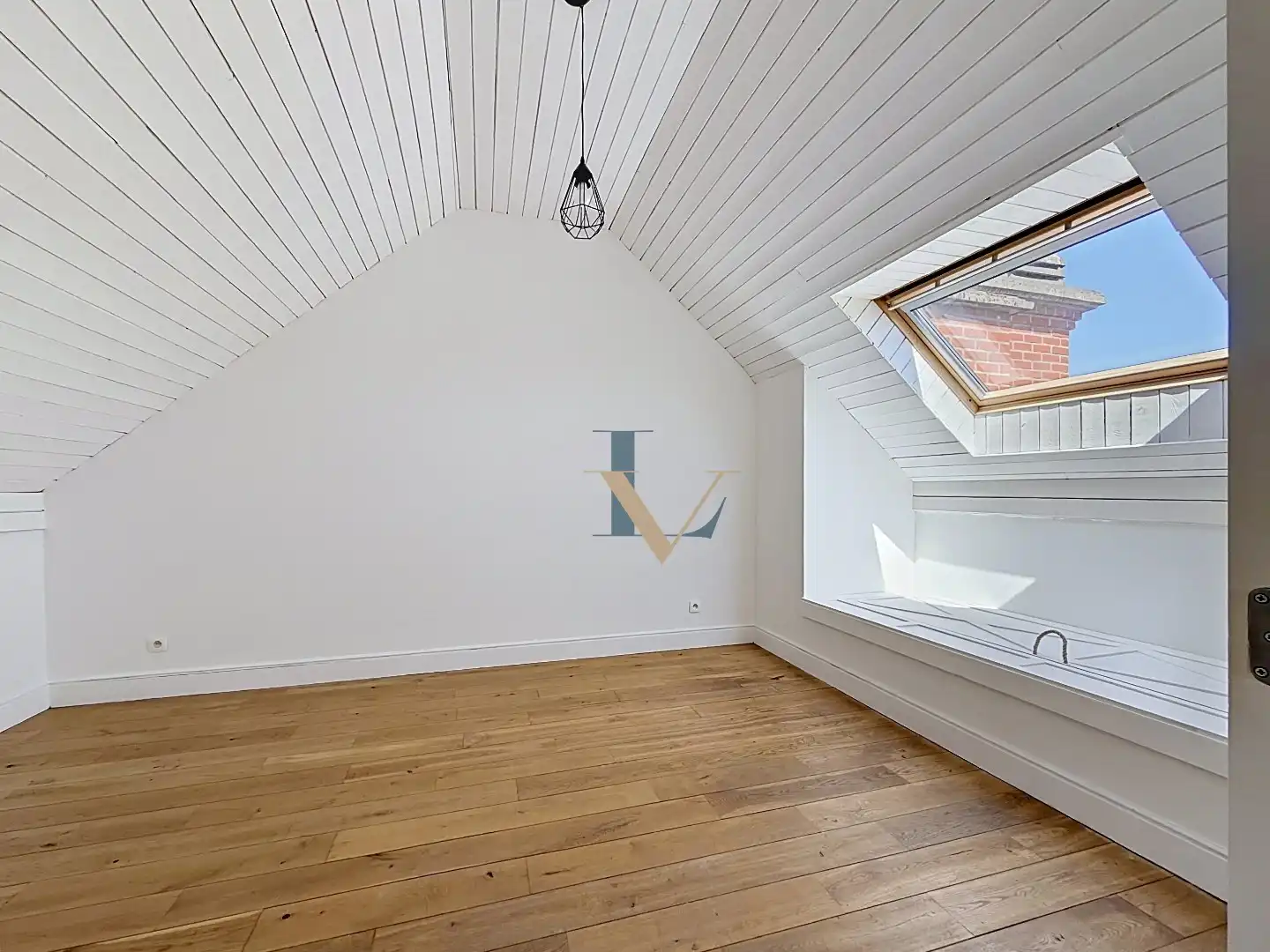 Instapklaar duplex appartement met 2 slpk. en 2 bdks. en mooi terras. foto 22