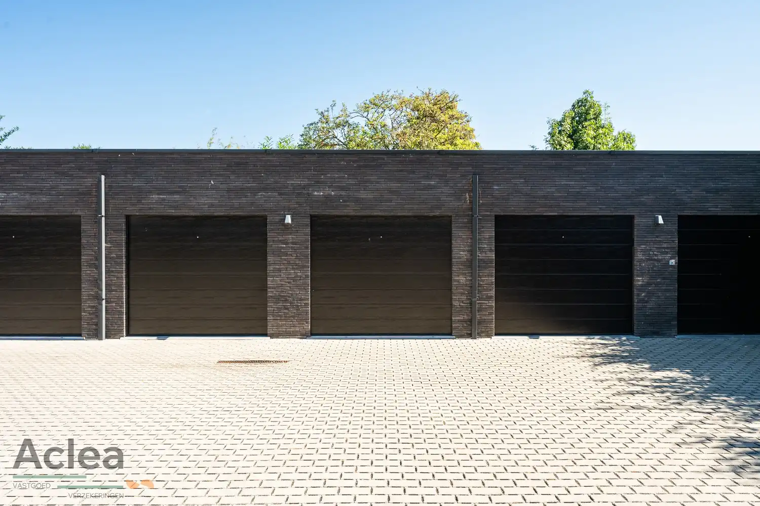 Modern appartement met ruim terras én garage in Sint-Jan-in-Eremo foto 19