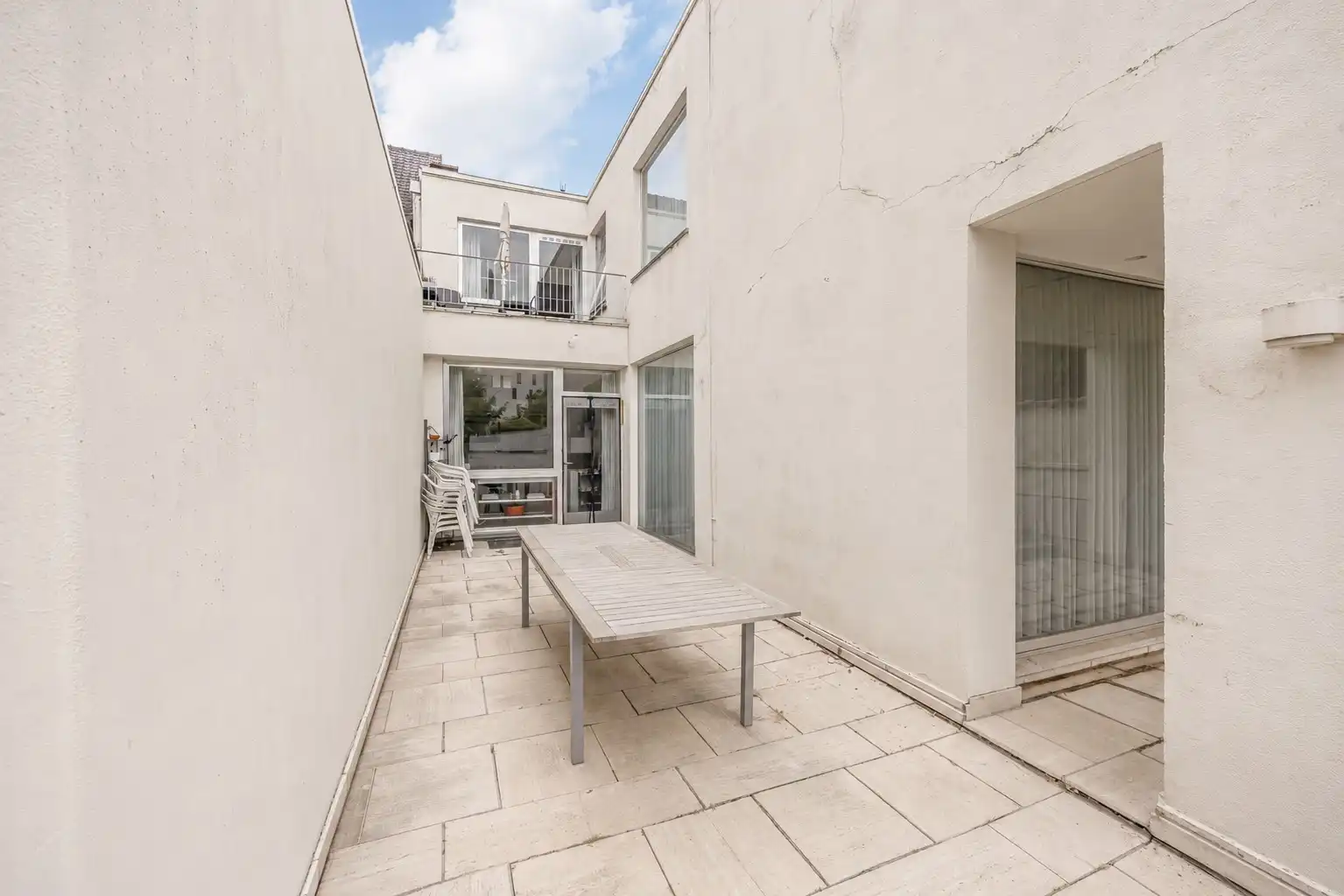Statige woning met uitzonderlijk veel ruimte, karakter en mogelijkheden pal in het centrum van Sint-Truiden. foto 17